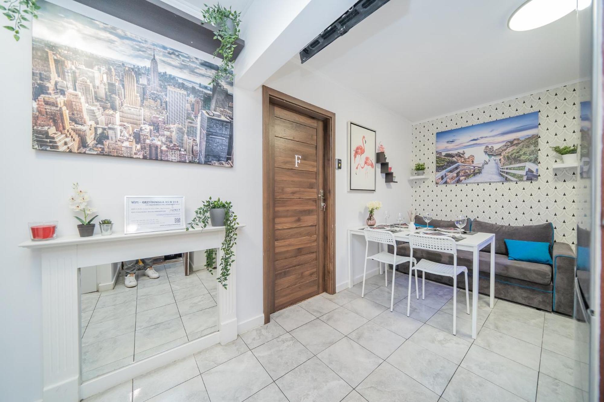 Unitapartament Short Rent In By Metro Station Rondo Onz With 3bedrooms 22 Apartment Warsaw