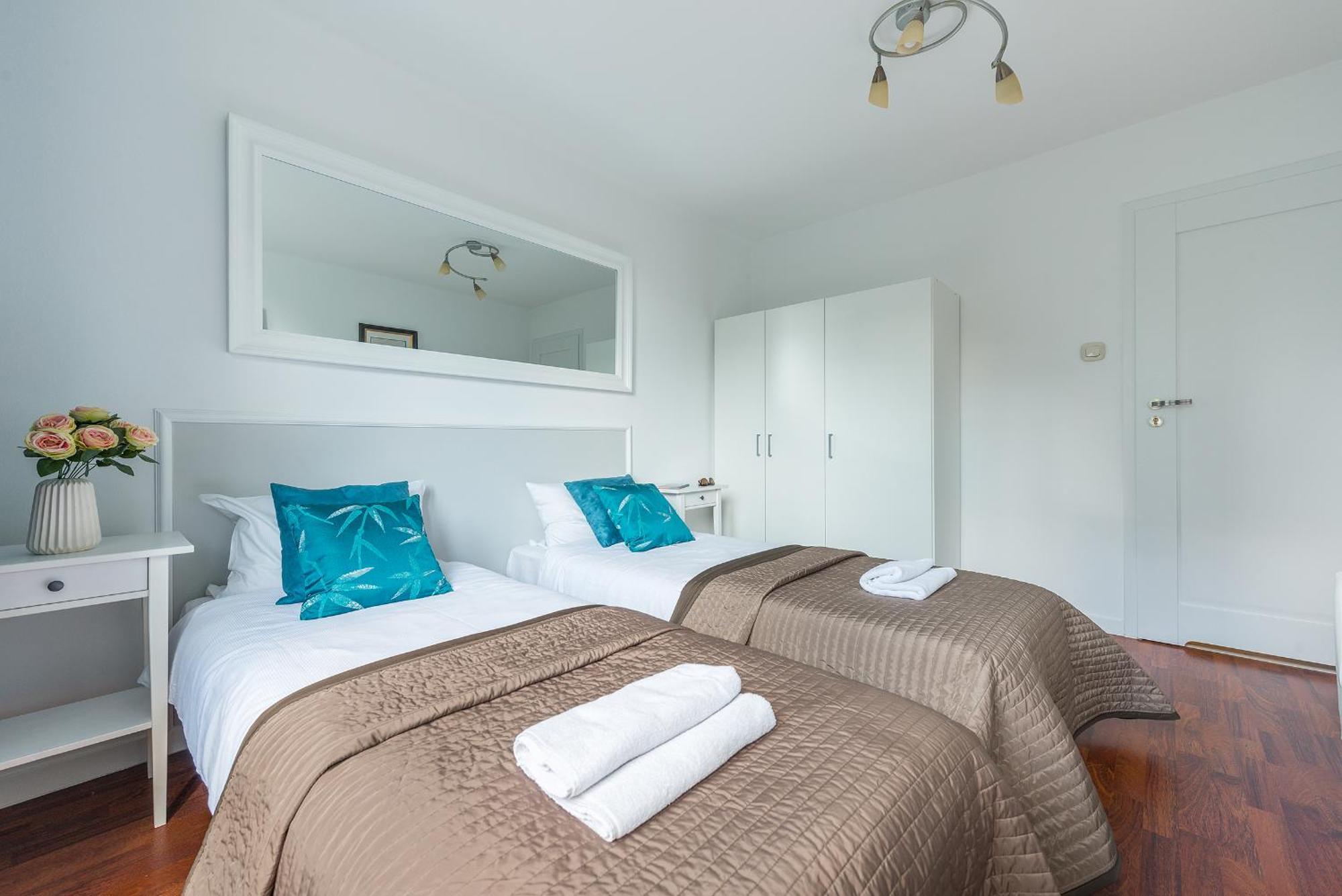Apartment Unitapartament Short Rent In By Metro Station Rondo Onz With 3bedrooms 22
