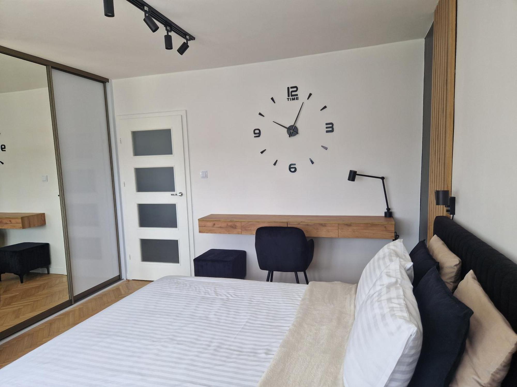 Apartment Xiii Pietro Stadion Narodowy