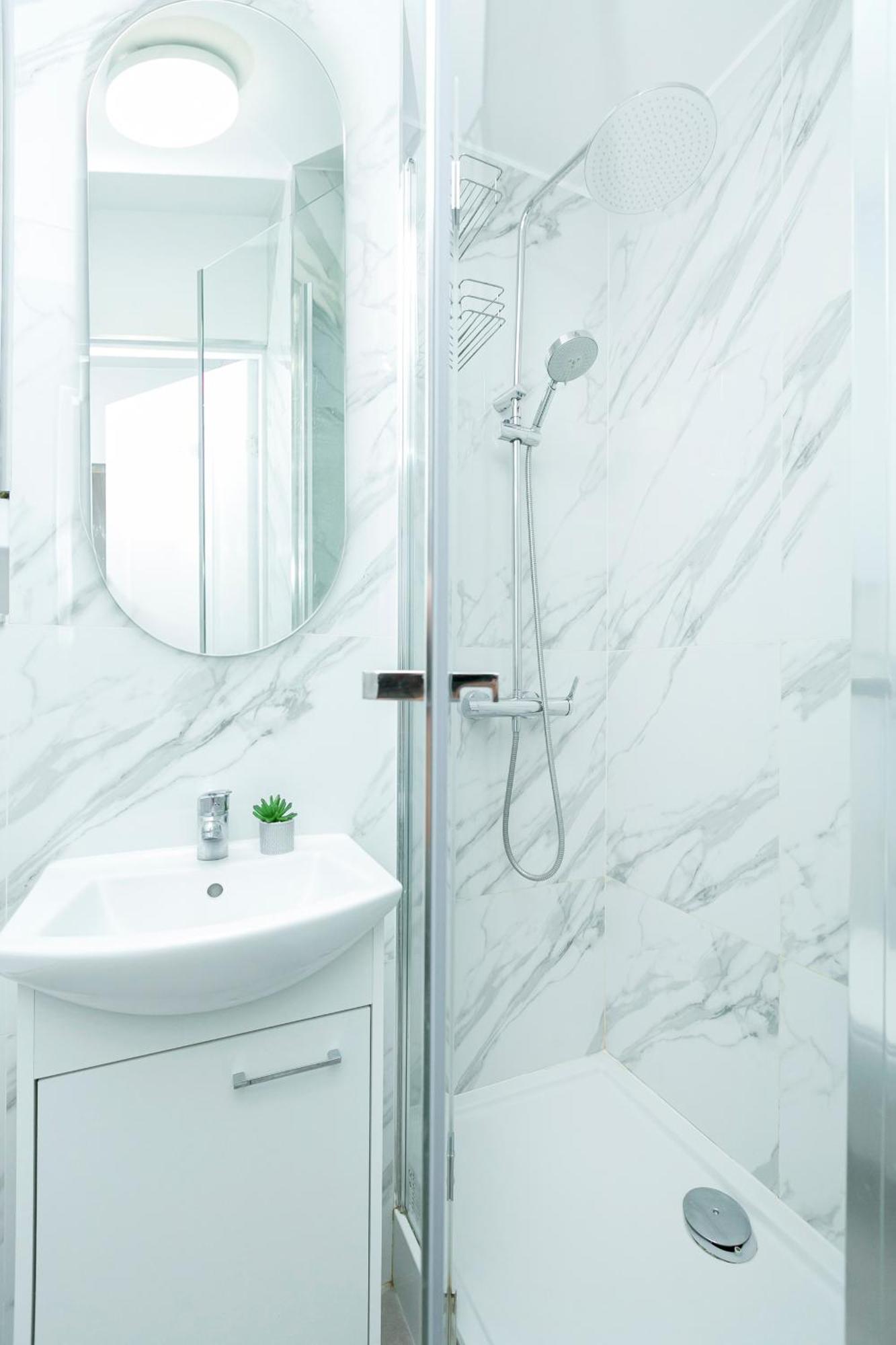 Bagno 7 Grey - Stacja Metra 300m - Underground Station 300m Better Apartamento *