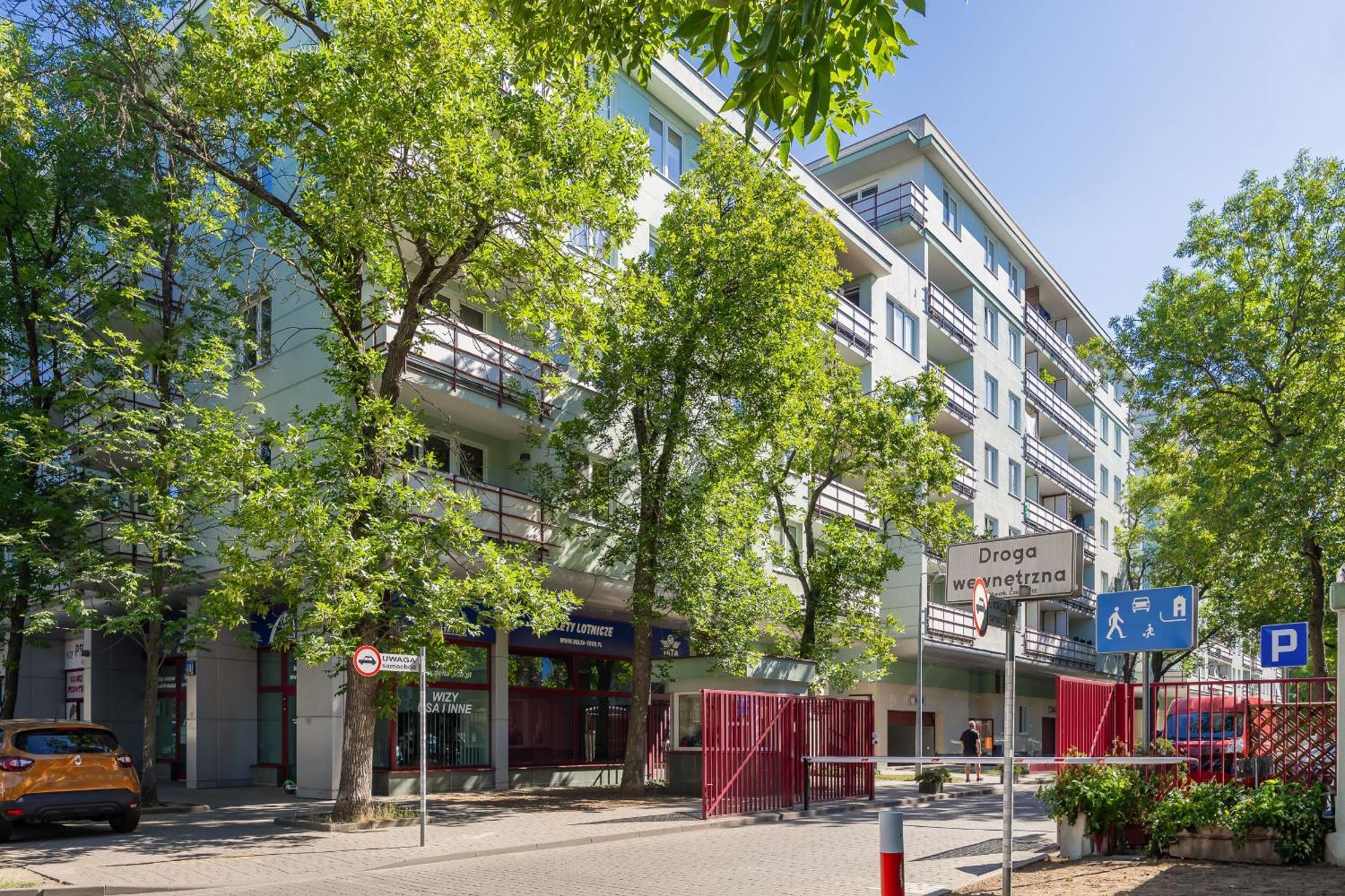 Modern & Spacious With Balcony And Parking By Renters * Warsaw