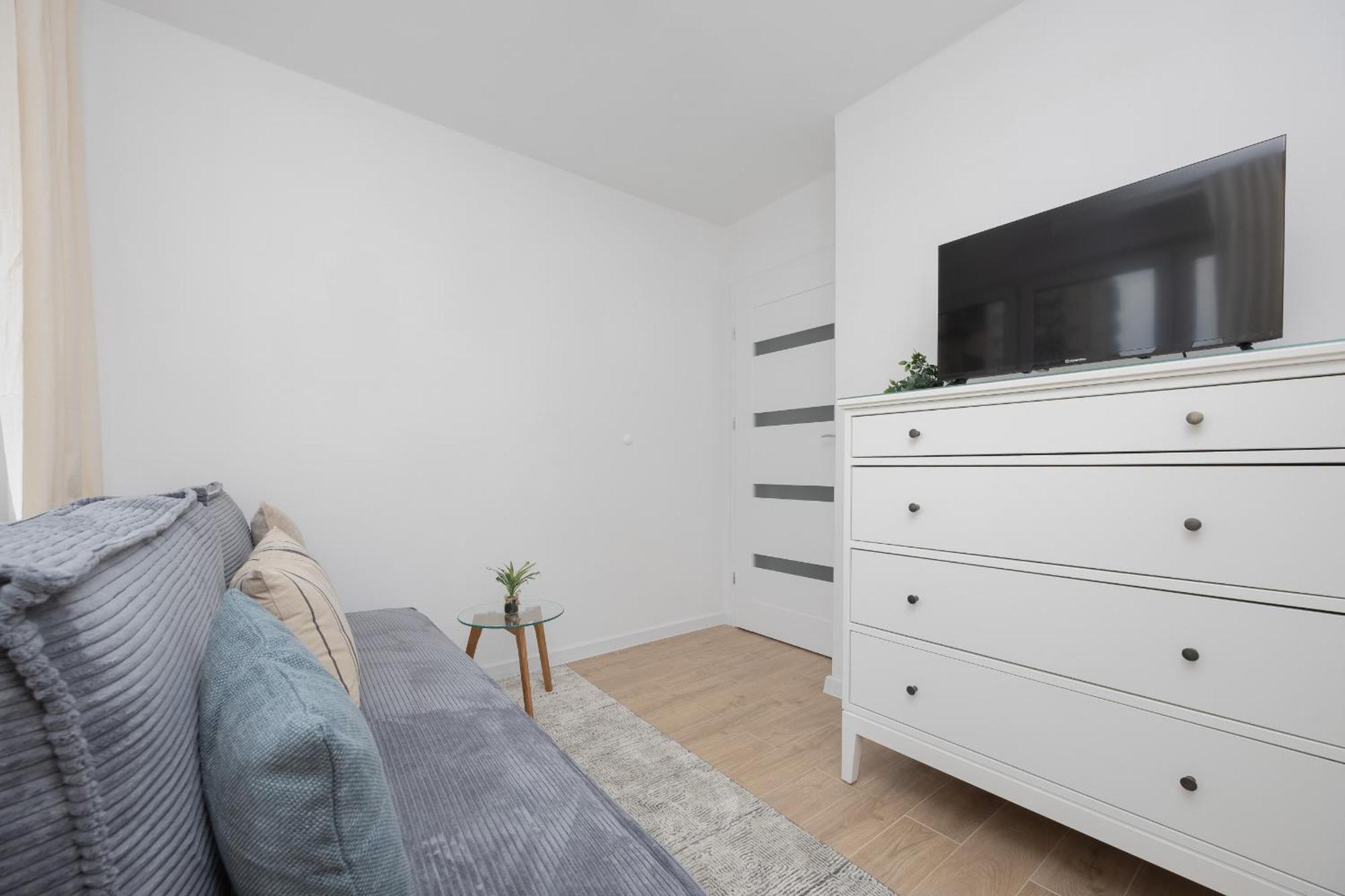 Apartment Komfortowy W Warszawie Z Dwiema Sypialniami Blisko Rzeki By Rent Like *