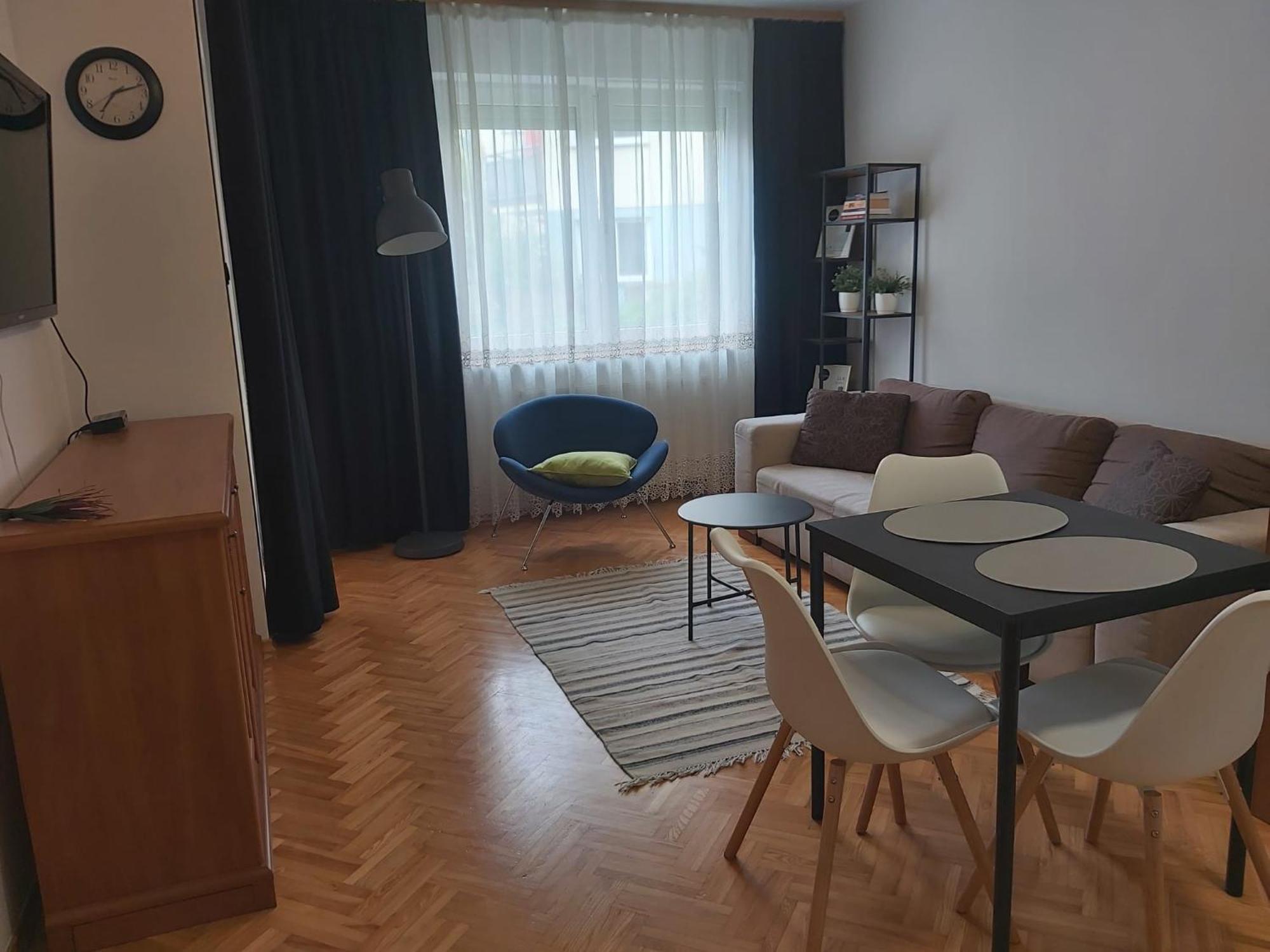 Apartment Apartament, 2 Pokoje, Stacja Metra Kabaty, Ursynow *