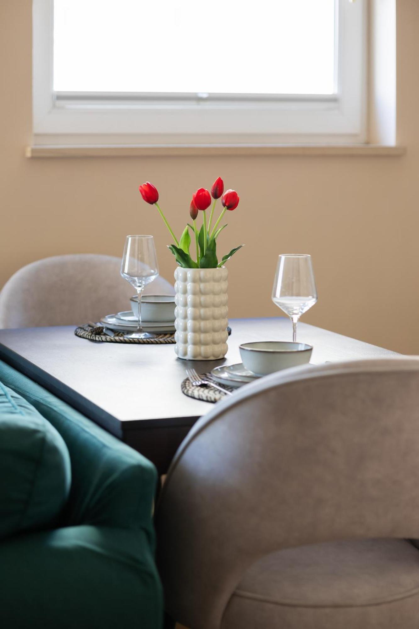 Cozy Near Metro Stoklosy By Renters Apartamento *
