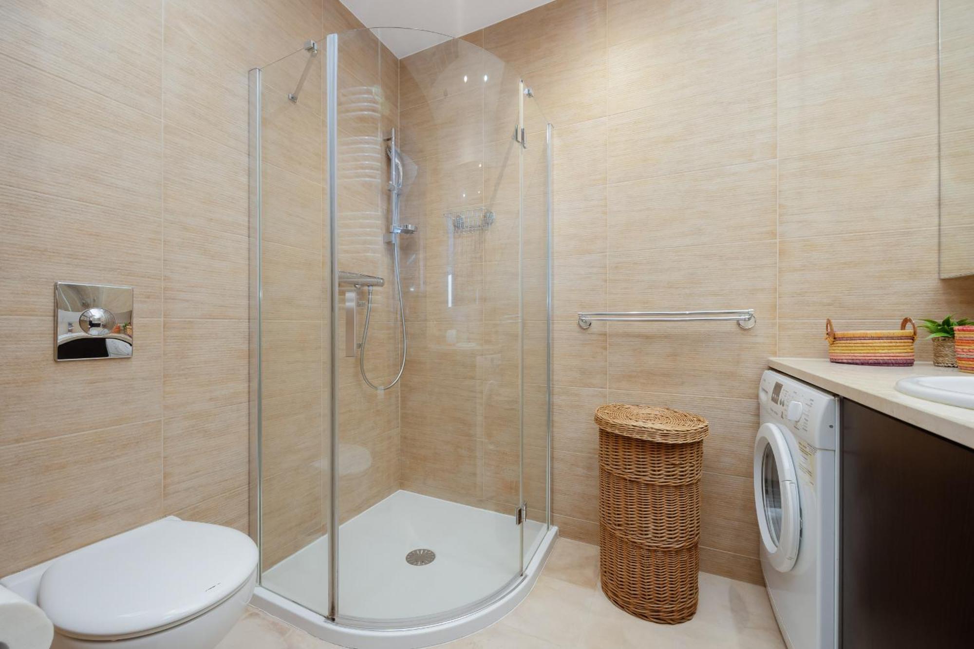Cozy Near Metro Stoklosy By Renters Apartamento *