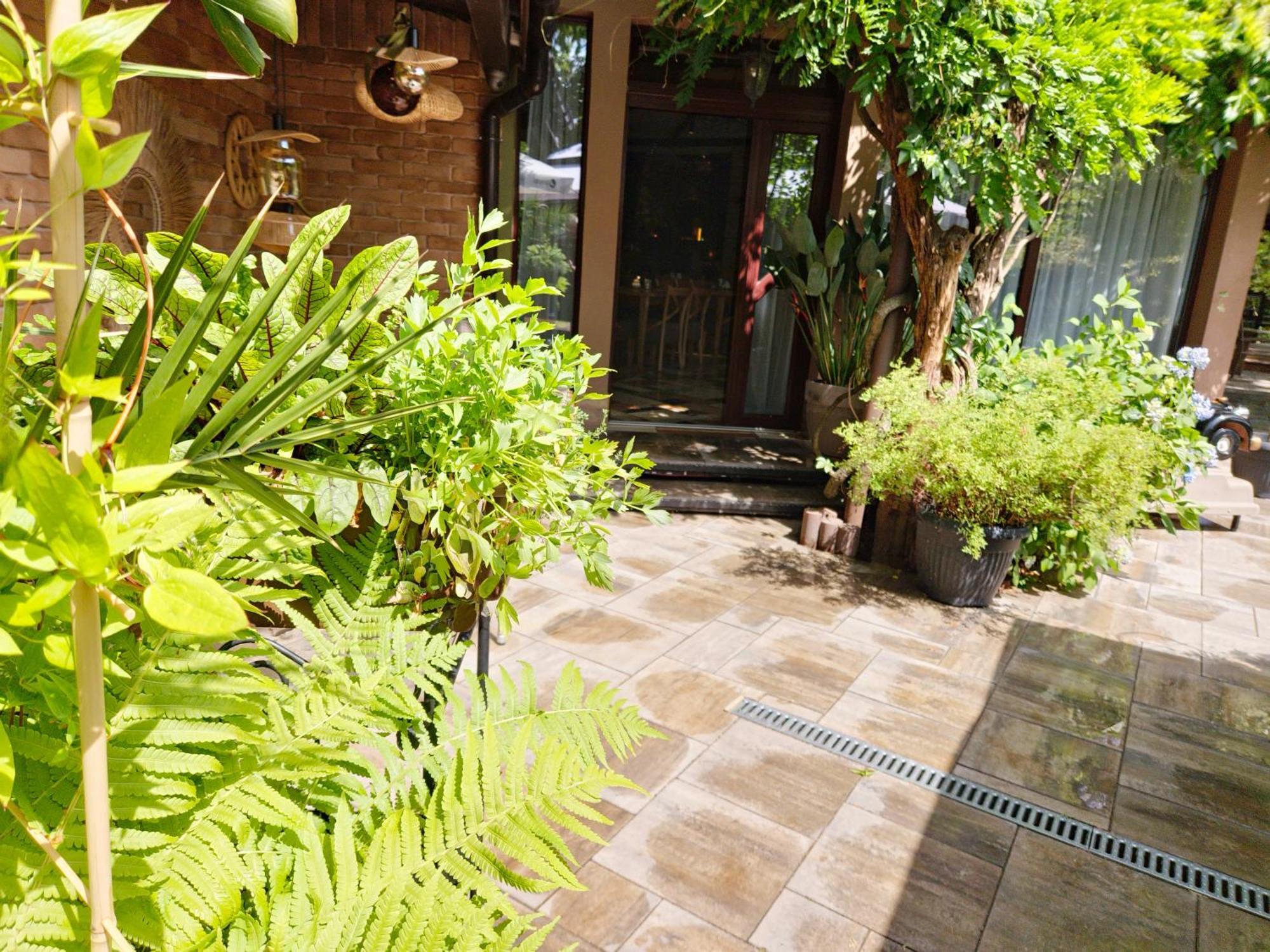 Pirs Bed & Breakfast Warsaw