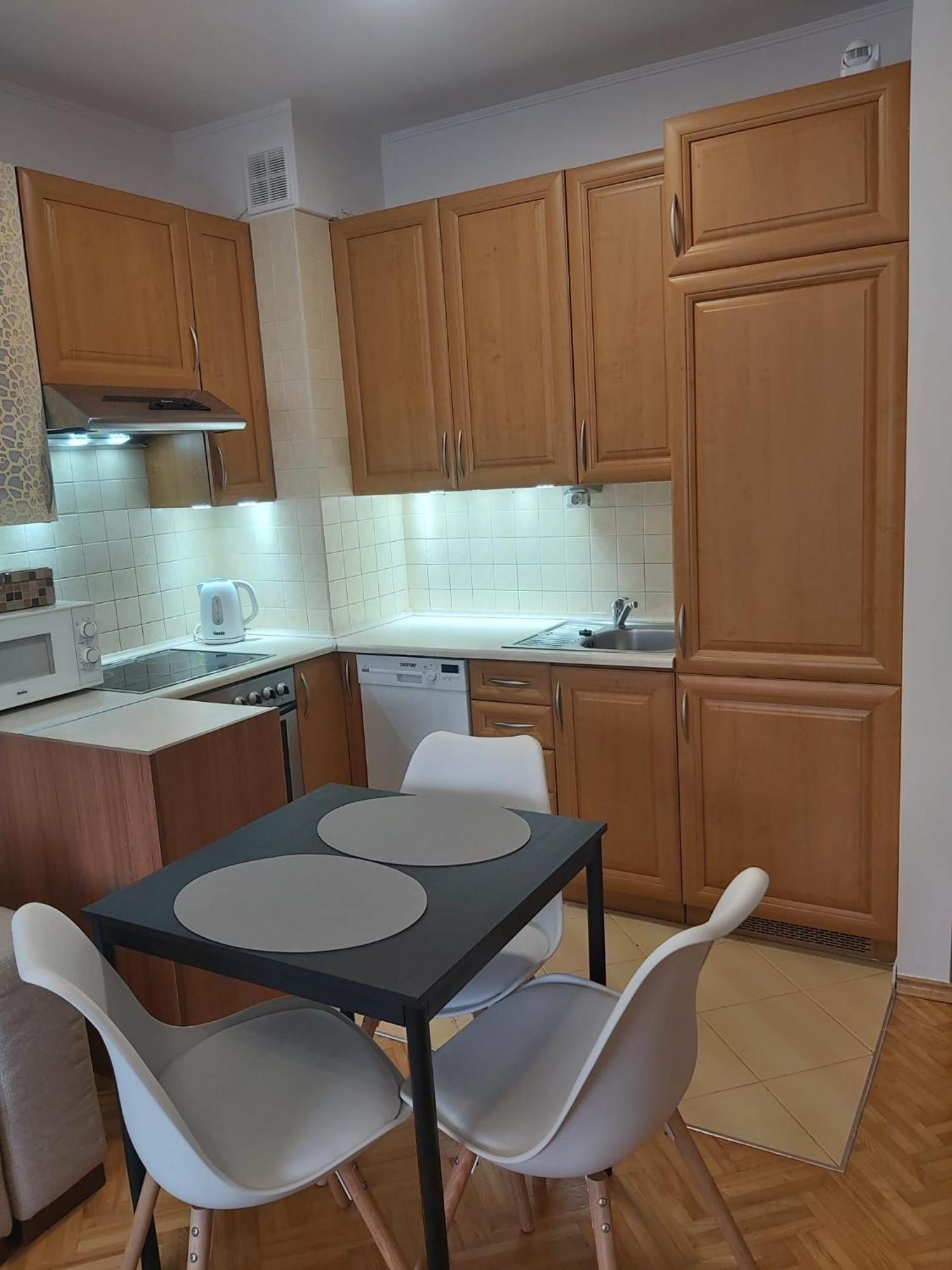 Apartament, 2 Pokoje, Stacja Metra Kabaty, Ursynow * Warsaw