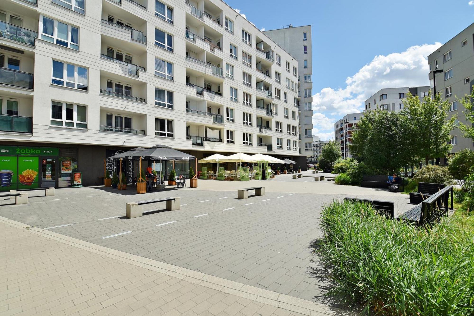 Airport67 Apartment *