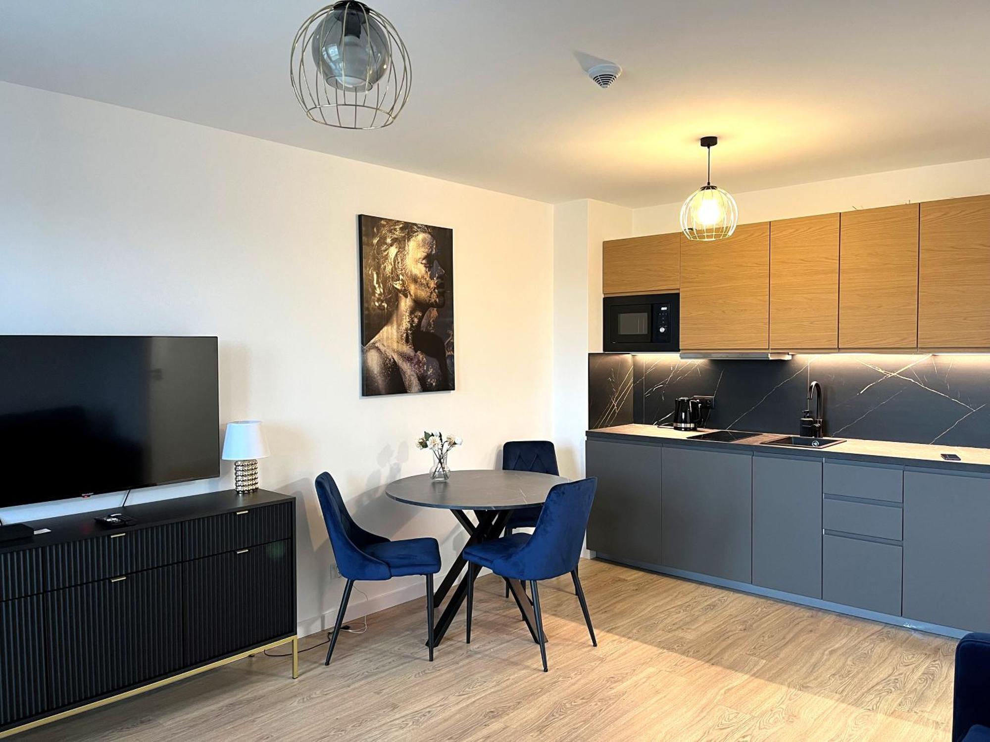 Pileckiego 59 By Perfect Free Parking Apartment