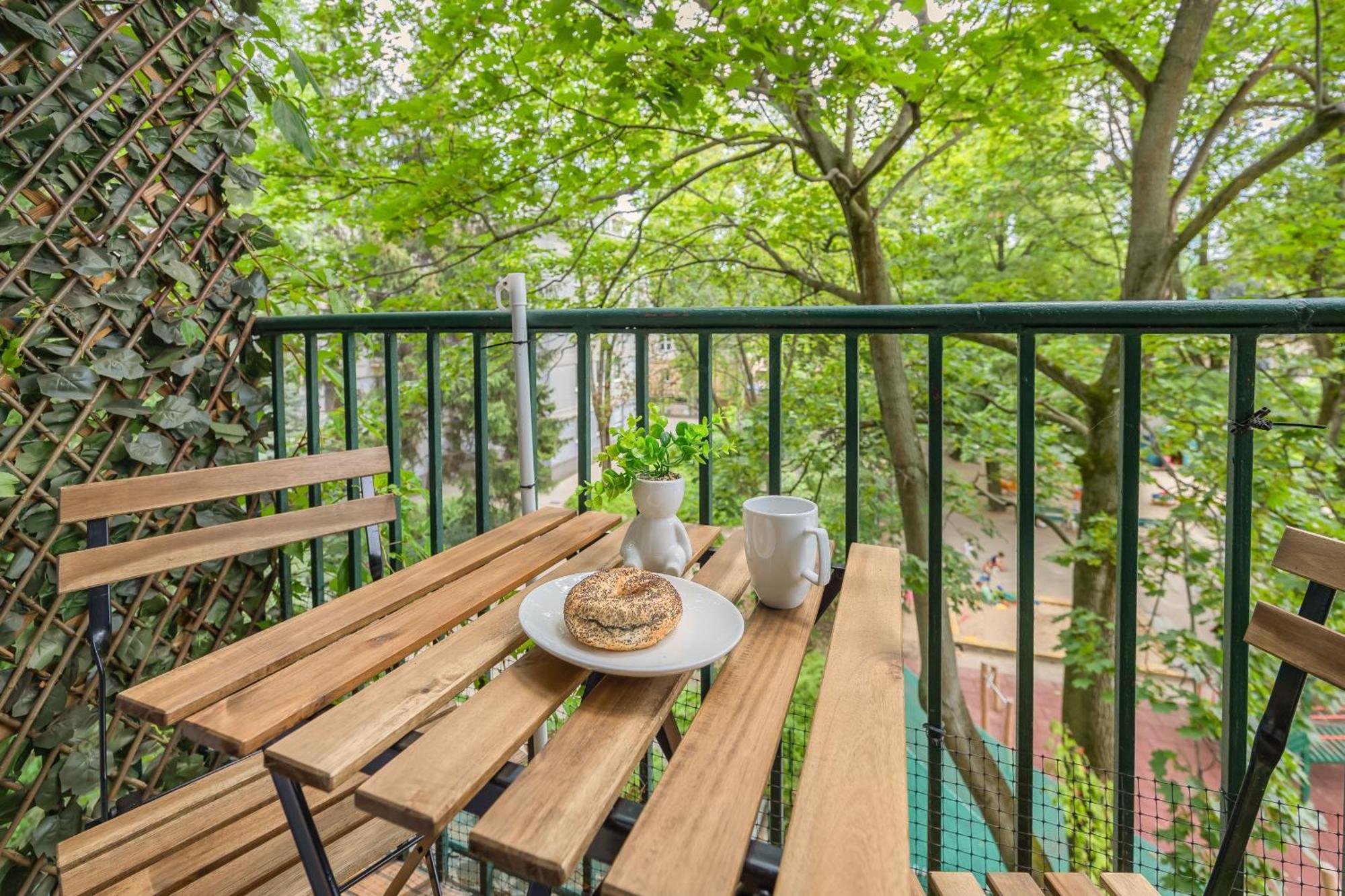 Near To Old Town By Renters Apartment *