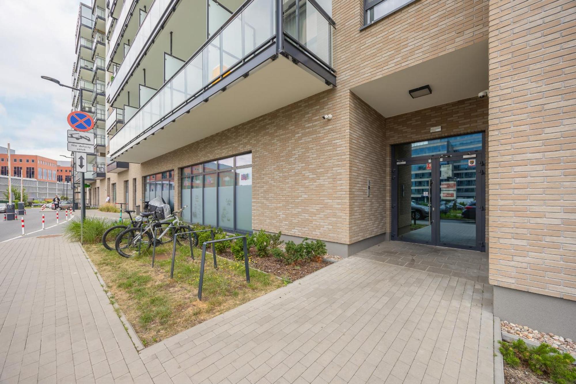 Modern Studio With Balcony By Rent Like Apartment