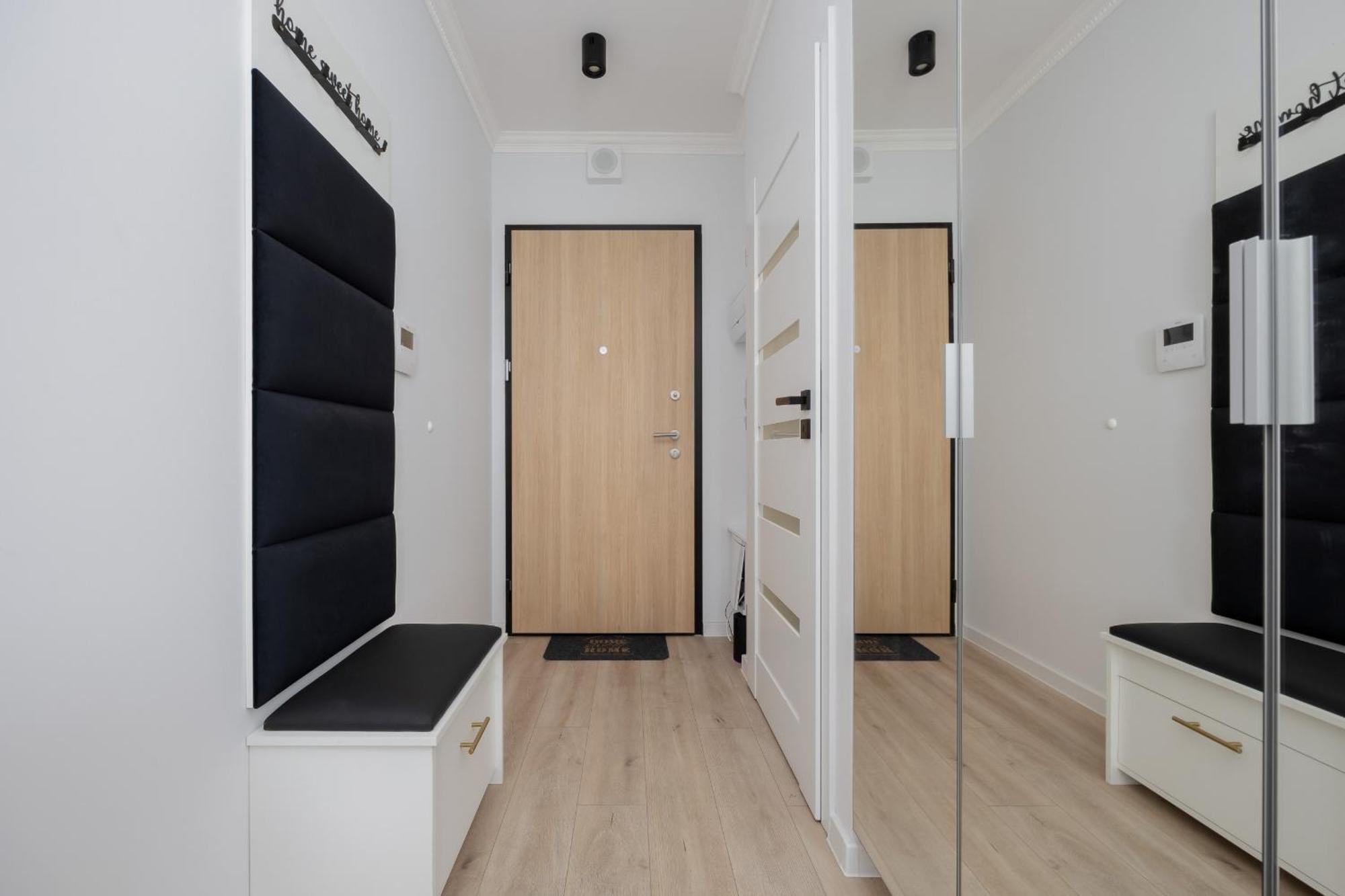 Apartment Modern Studio With Balcony By Rent Like