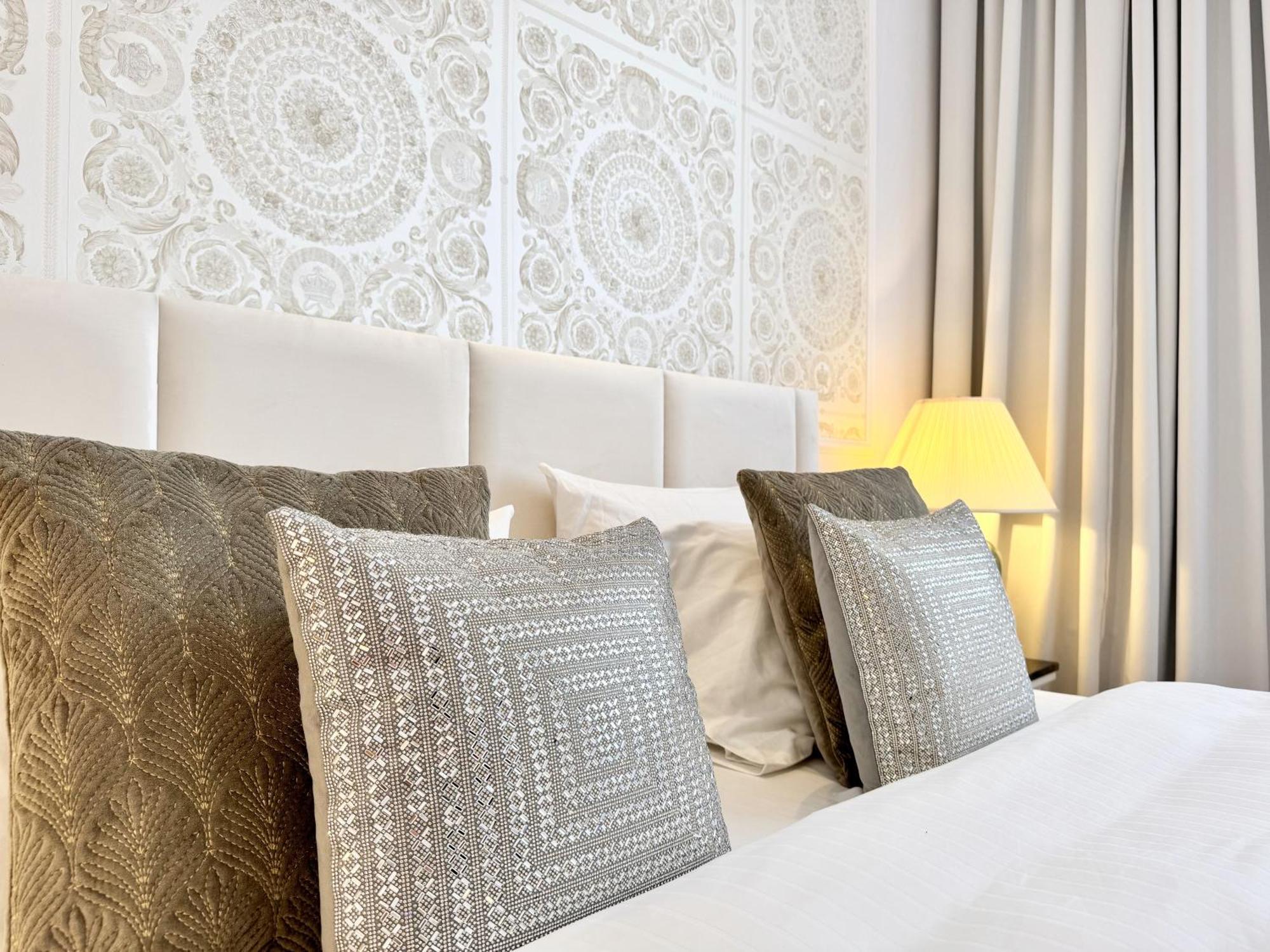 Aparthotel Mondrian Luxury & Market Square I