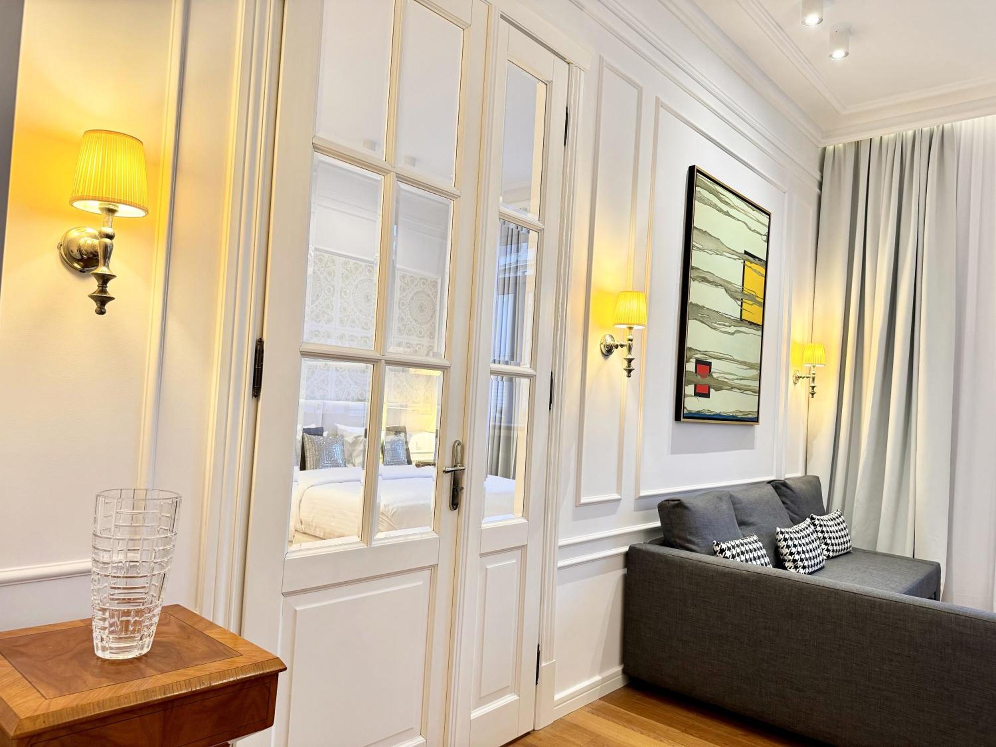 Mondrian Luxury & Market Square I Warsaw