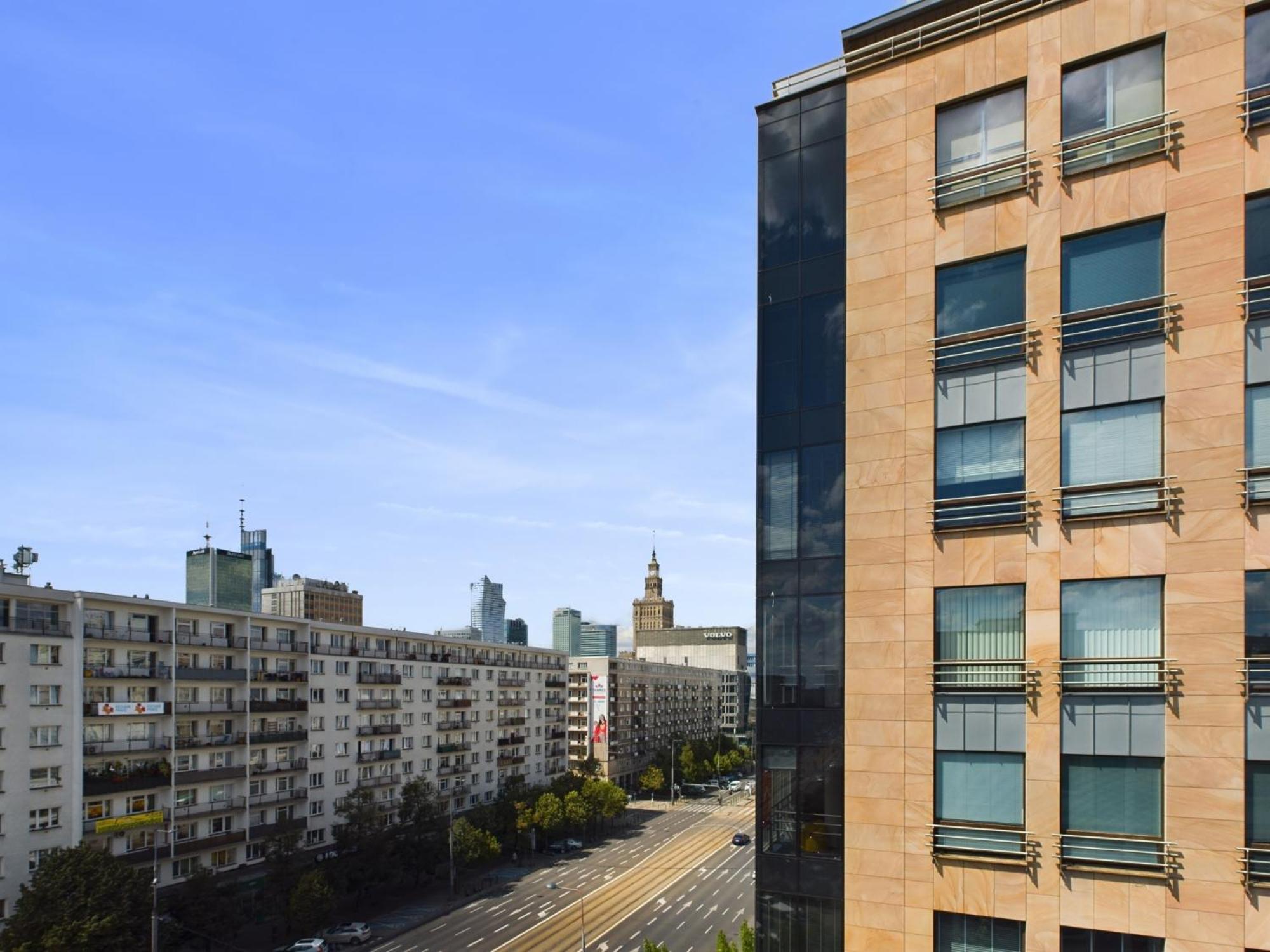 Center Hoza By Renters Warsaw