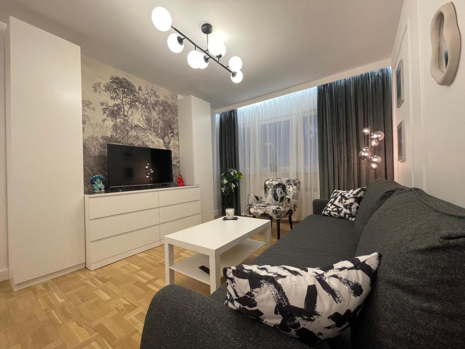 Happy Apartment *