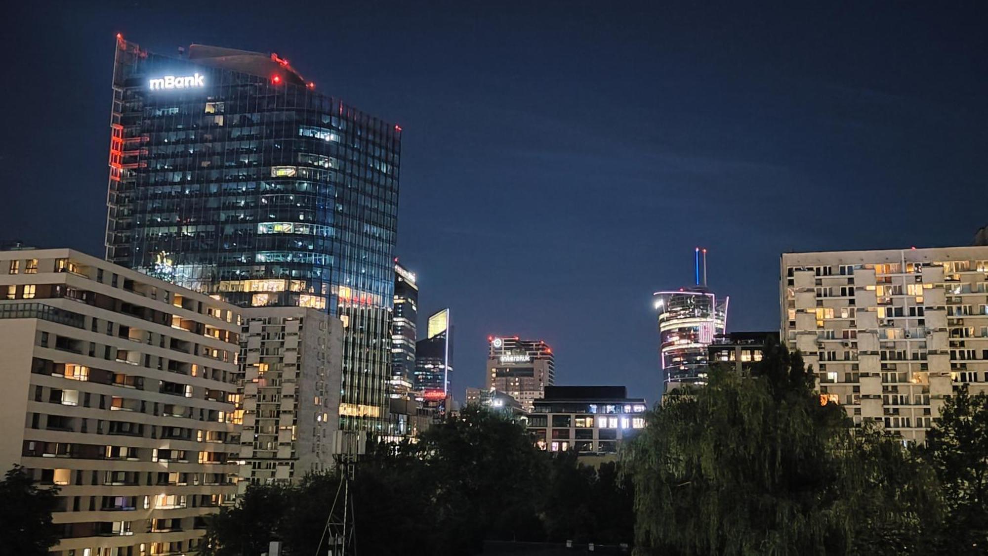Apartament Center Pereca, Next To Warsaw's Business District & Metro Onz, By Warsawskyline *
