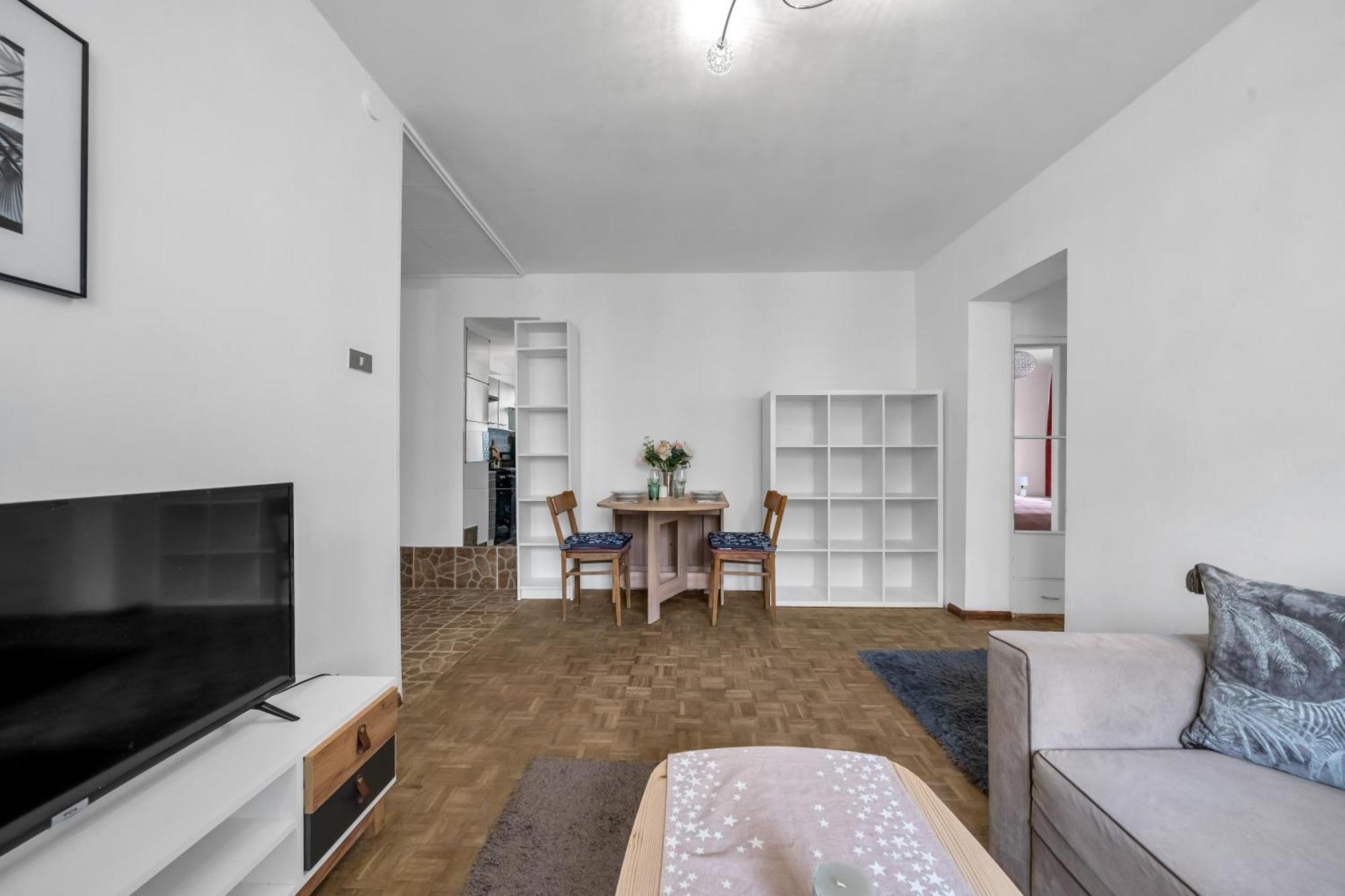 Downtown - Balcony, Vistula River Nearby - By Rentujemy Apartment *