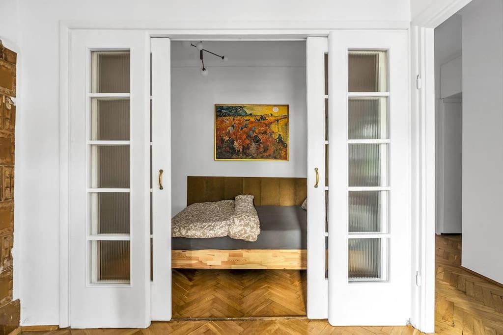 Stylish On Saska Kepa Apartment *
