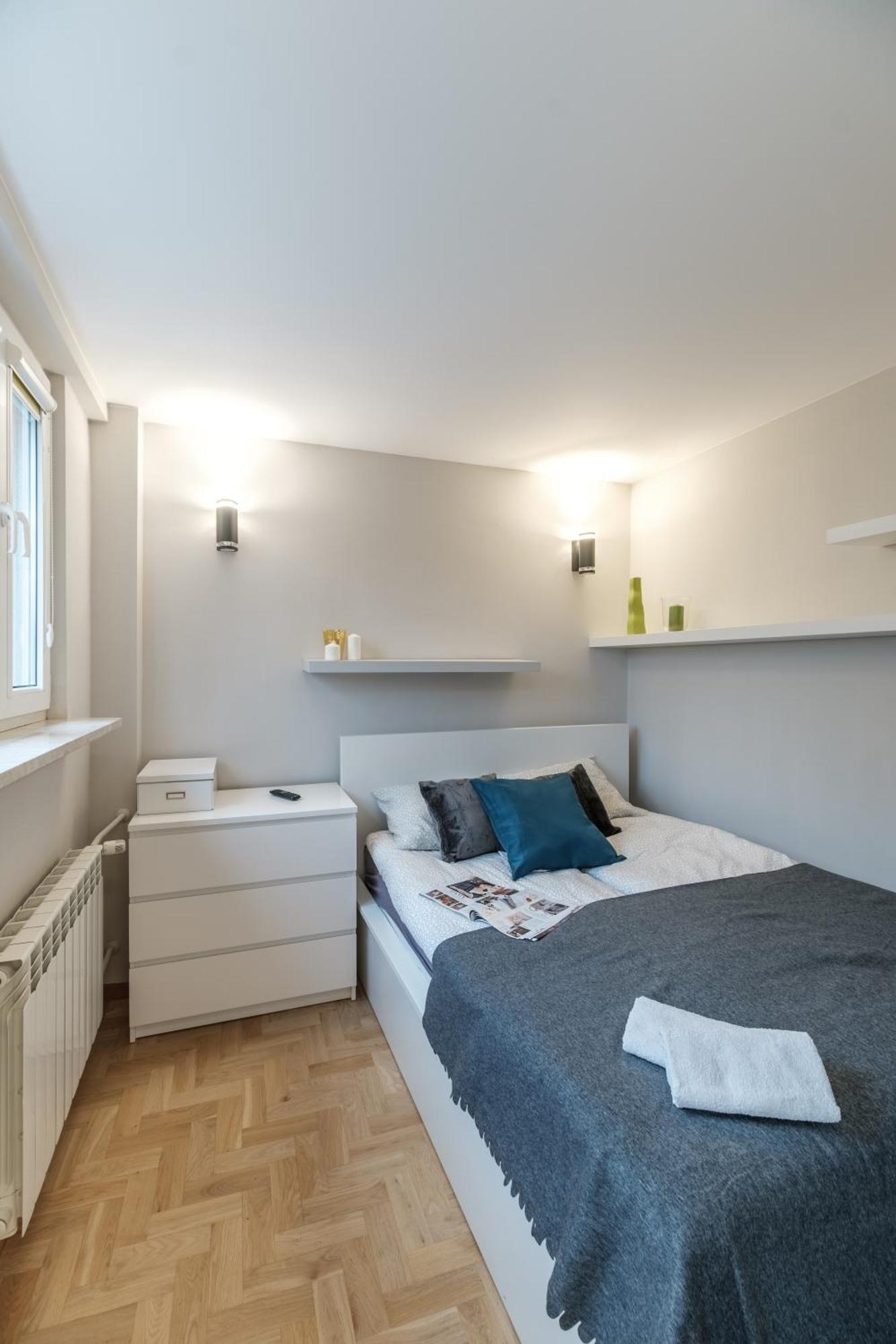 Apartment Inside Solec Iii