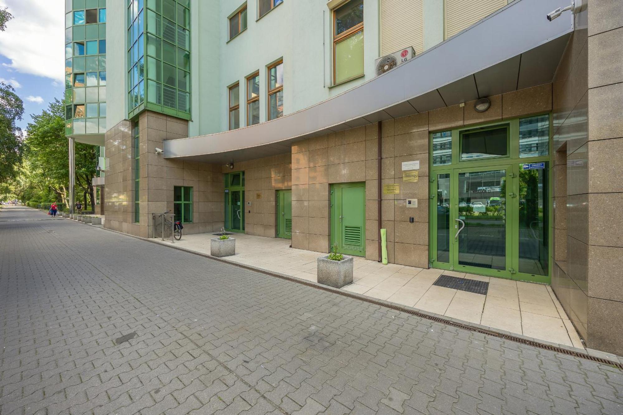 Cozy With Terrace Near Zachodnia By Renters * Warszawa