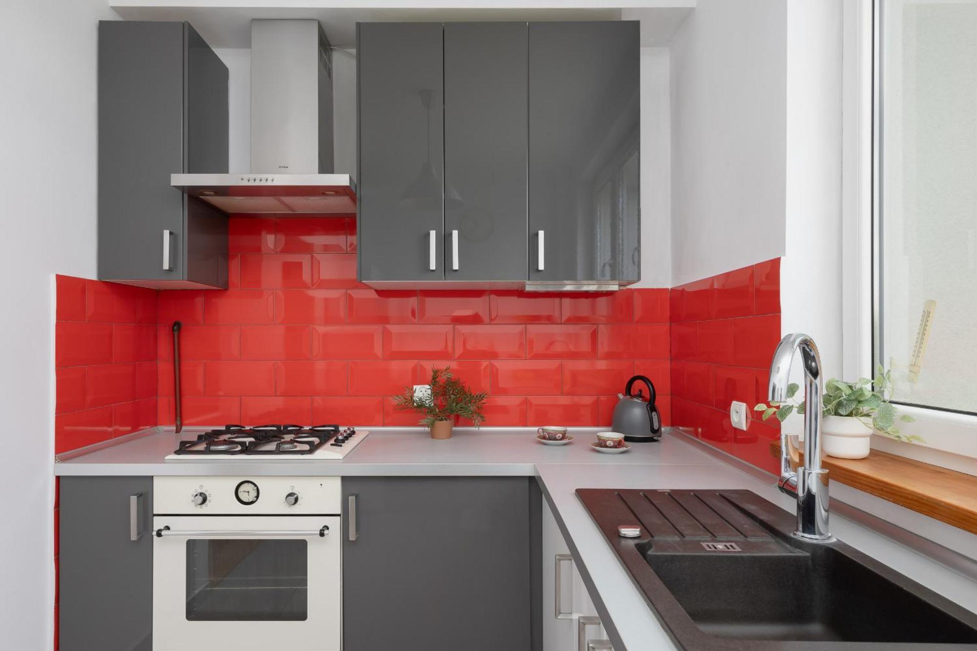 Charming Family With Balcony In Praga Polnoc District By Renters Apartment *