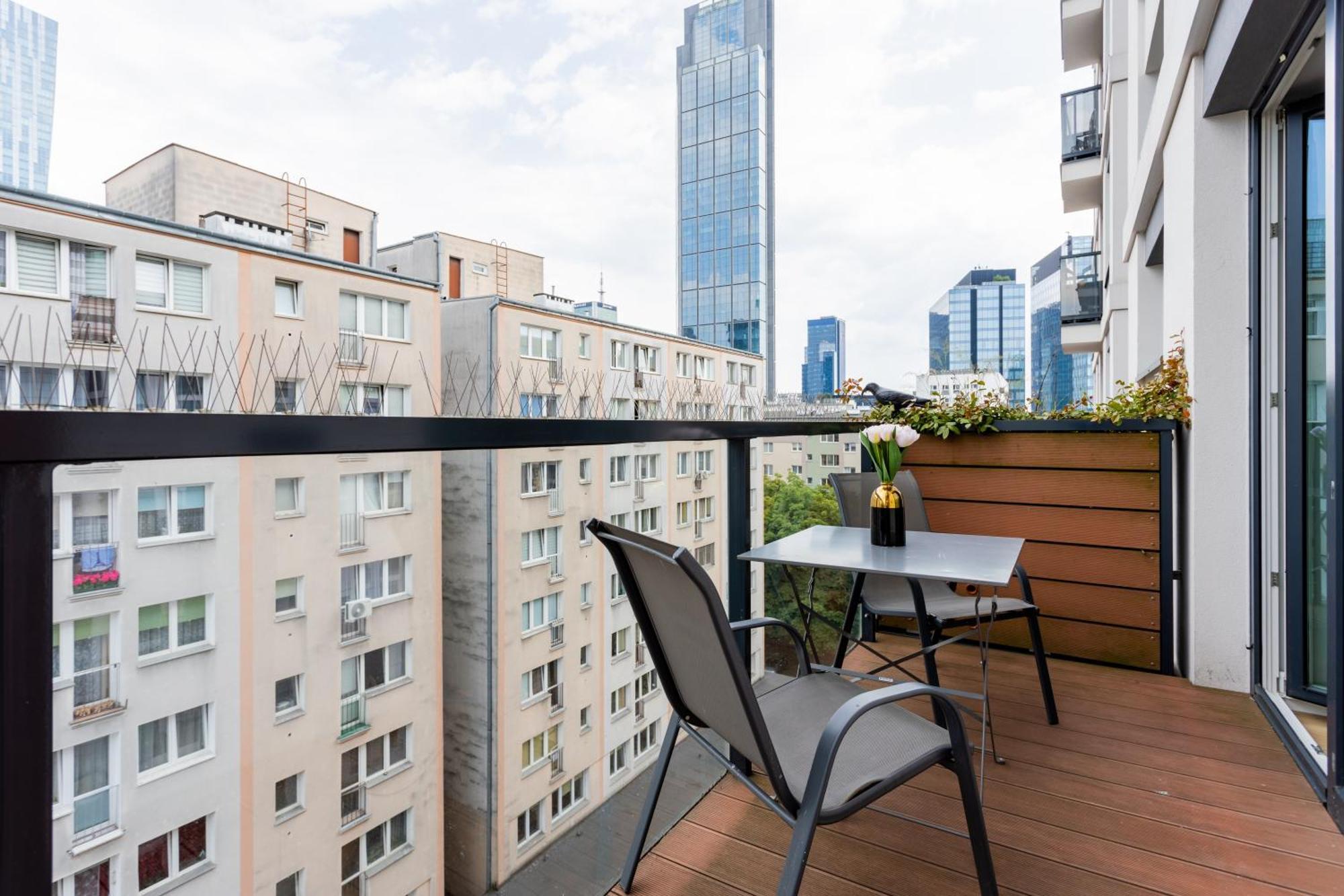 - Great Location- Two Bedrooms Apartment- Stays- Sienna Street