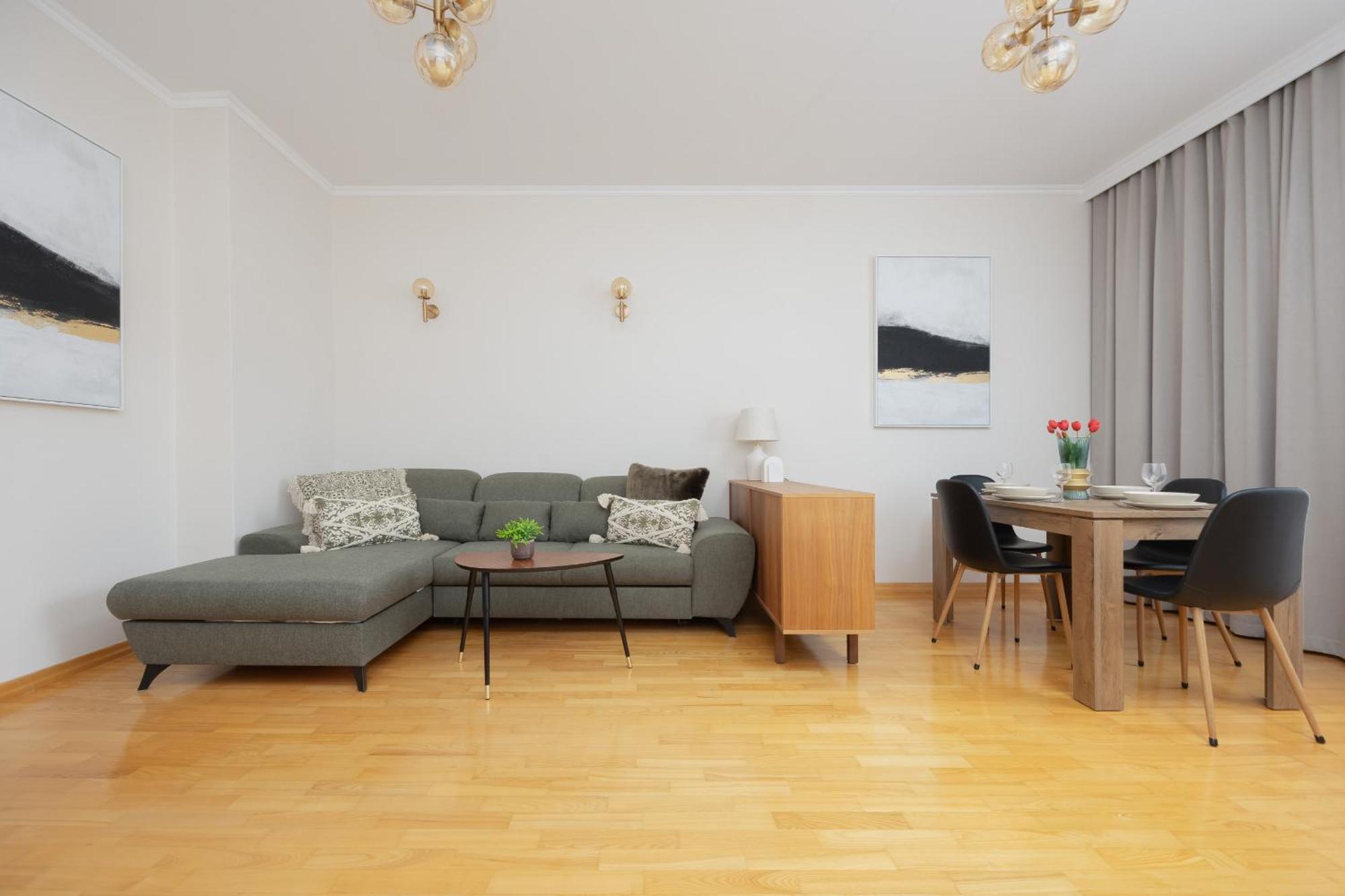 Spacious Filtry Near Pola Mokotowskie By Renters