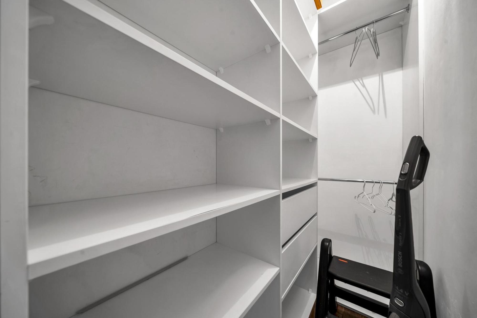 Apartment Wlochy With Workspace - By Rentujemy *