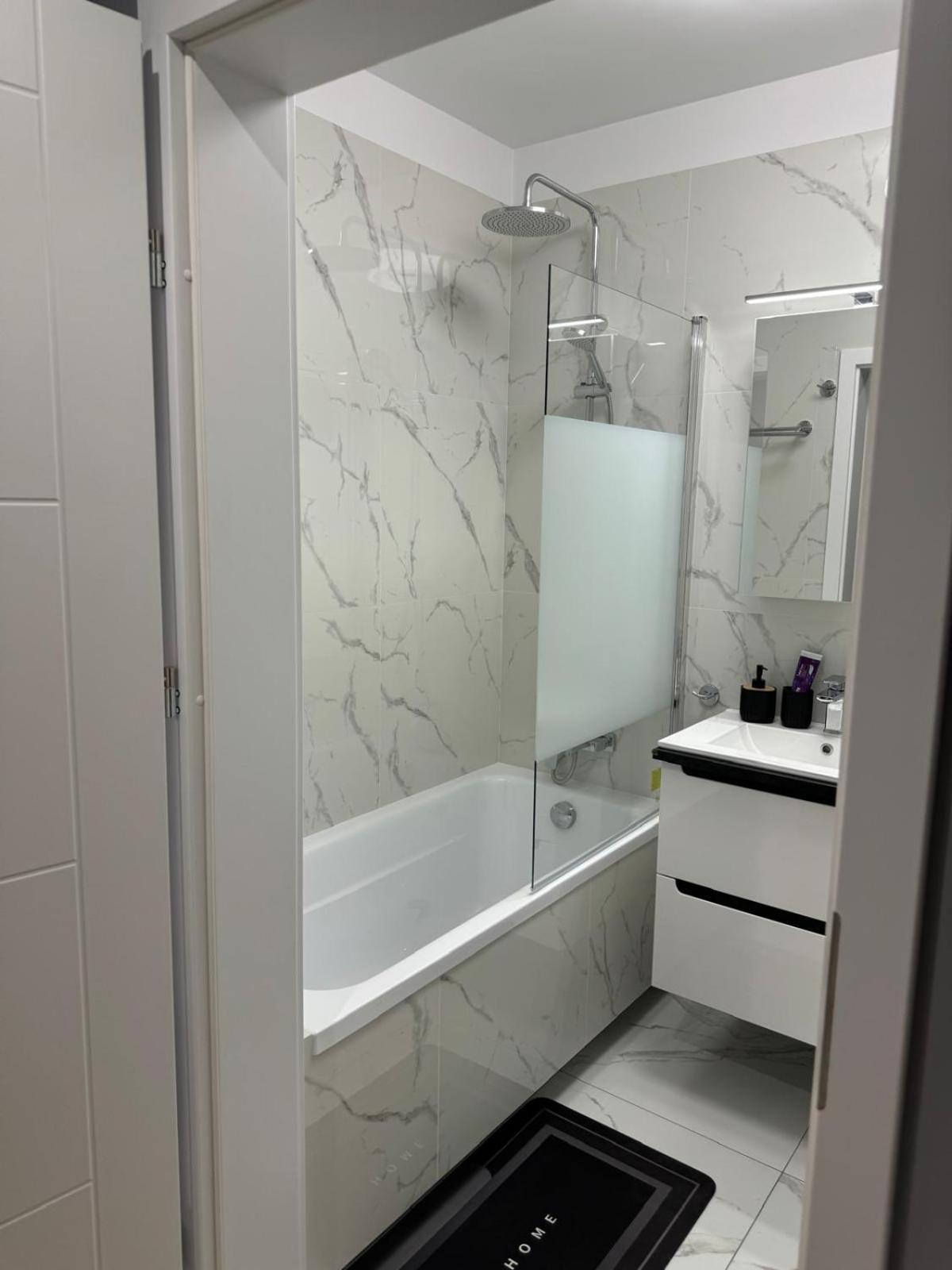 Apartament Grey 2 Pokojowy Z Balkonem W Warszawie