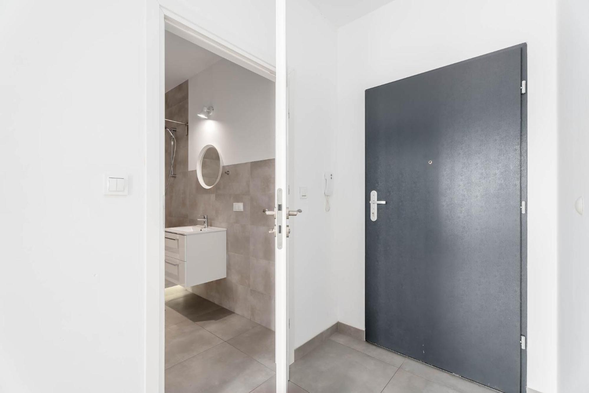Enjoy! Marywilska Apartment Warsaw