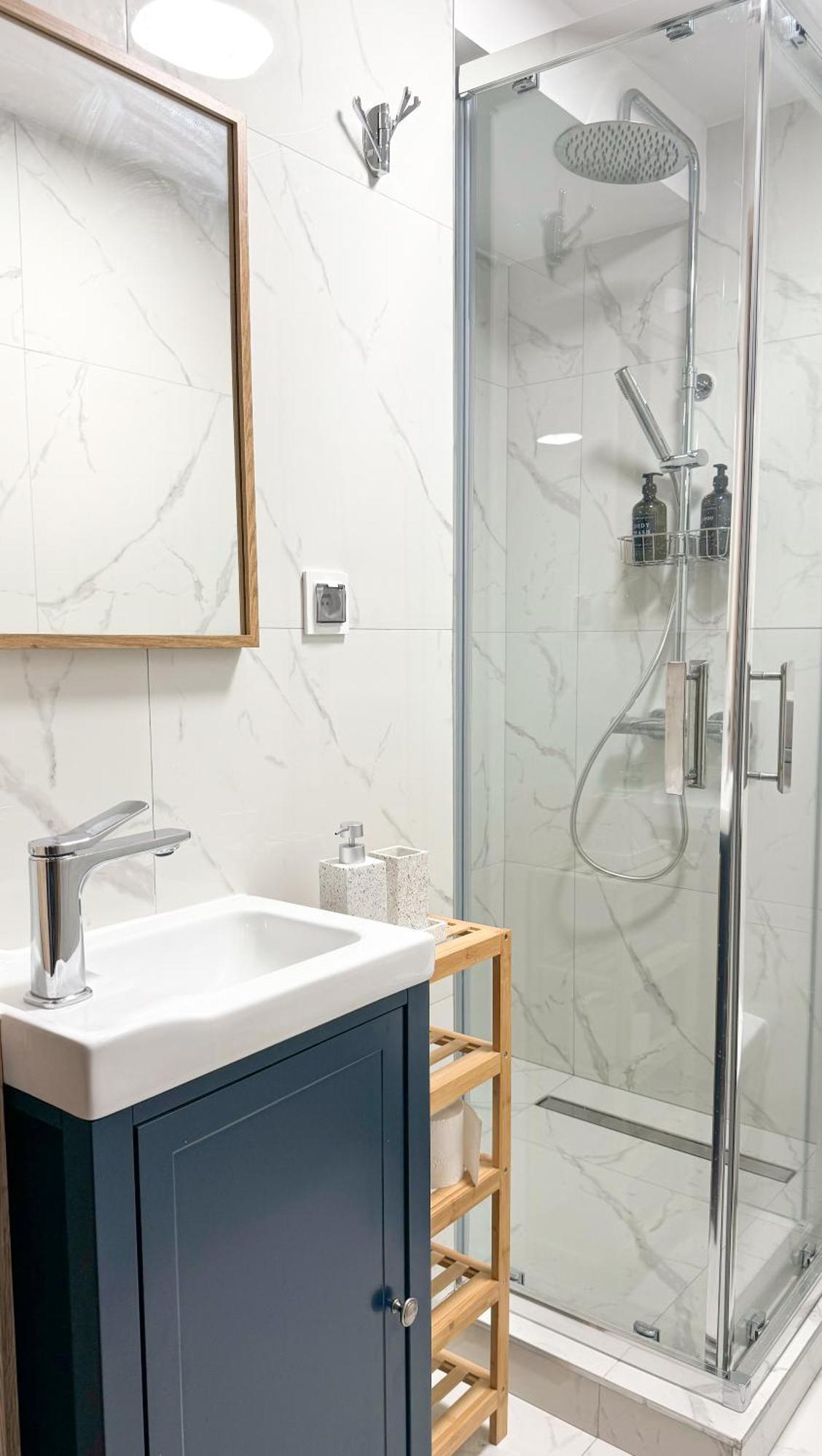 A1 - Kings Big - Haven - Two Shared Bathrooms Apartment