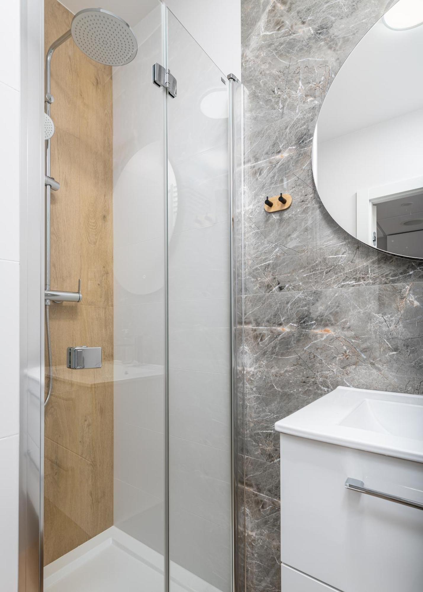 Căn hộ Rentplanet - Pileckiego Warsaw