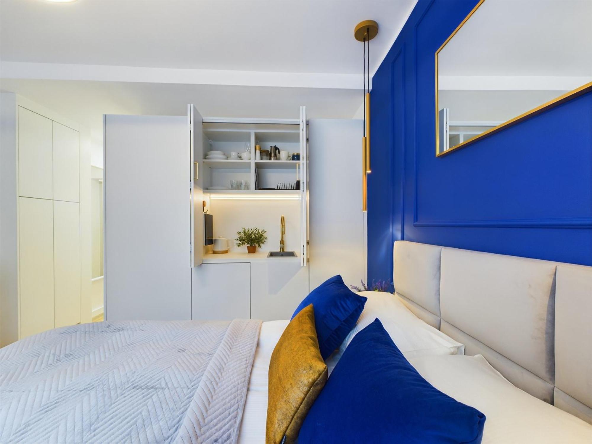 Apartment Unique For 2 People Wilanowska In By Renters