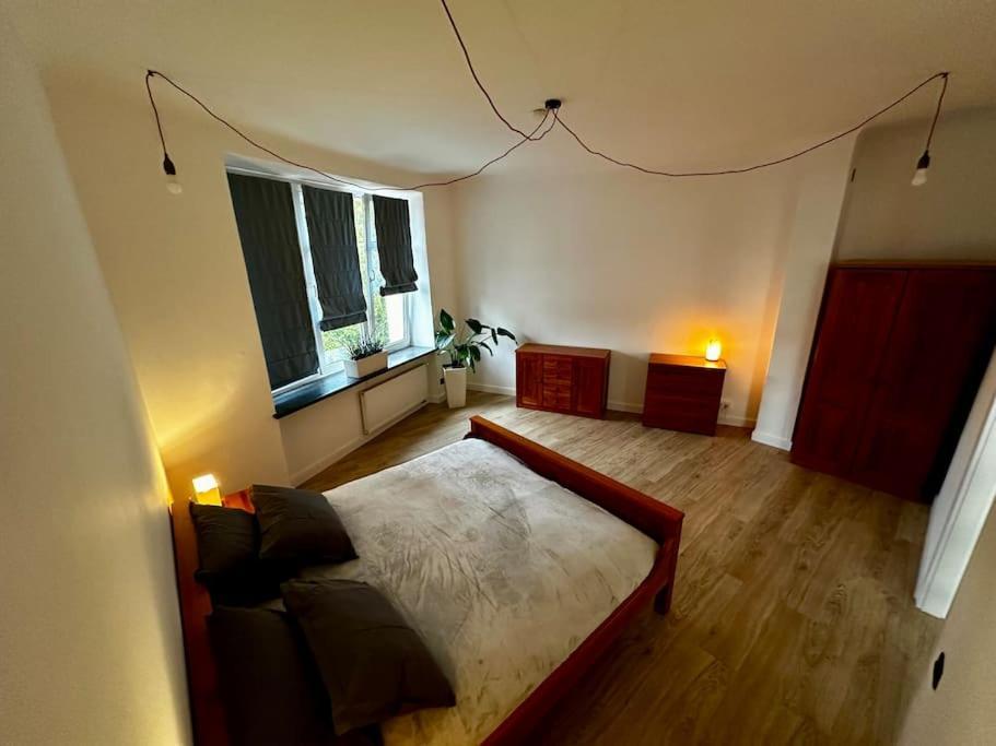 Center * Warsaw