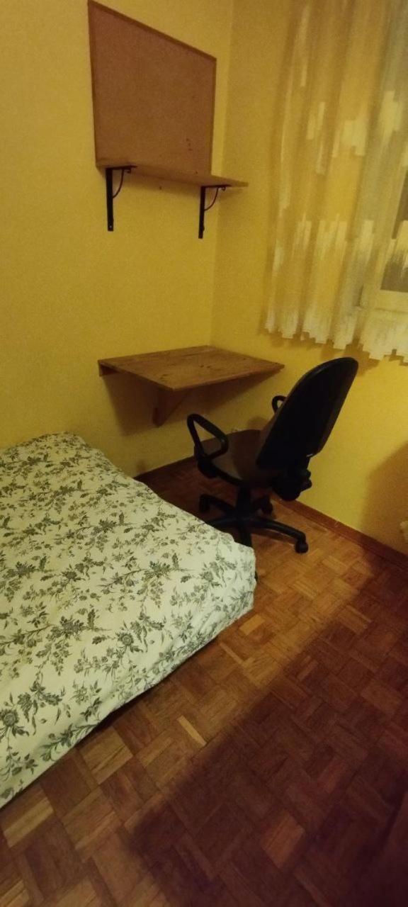 Hostel To Close Warsaw