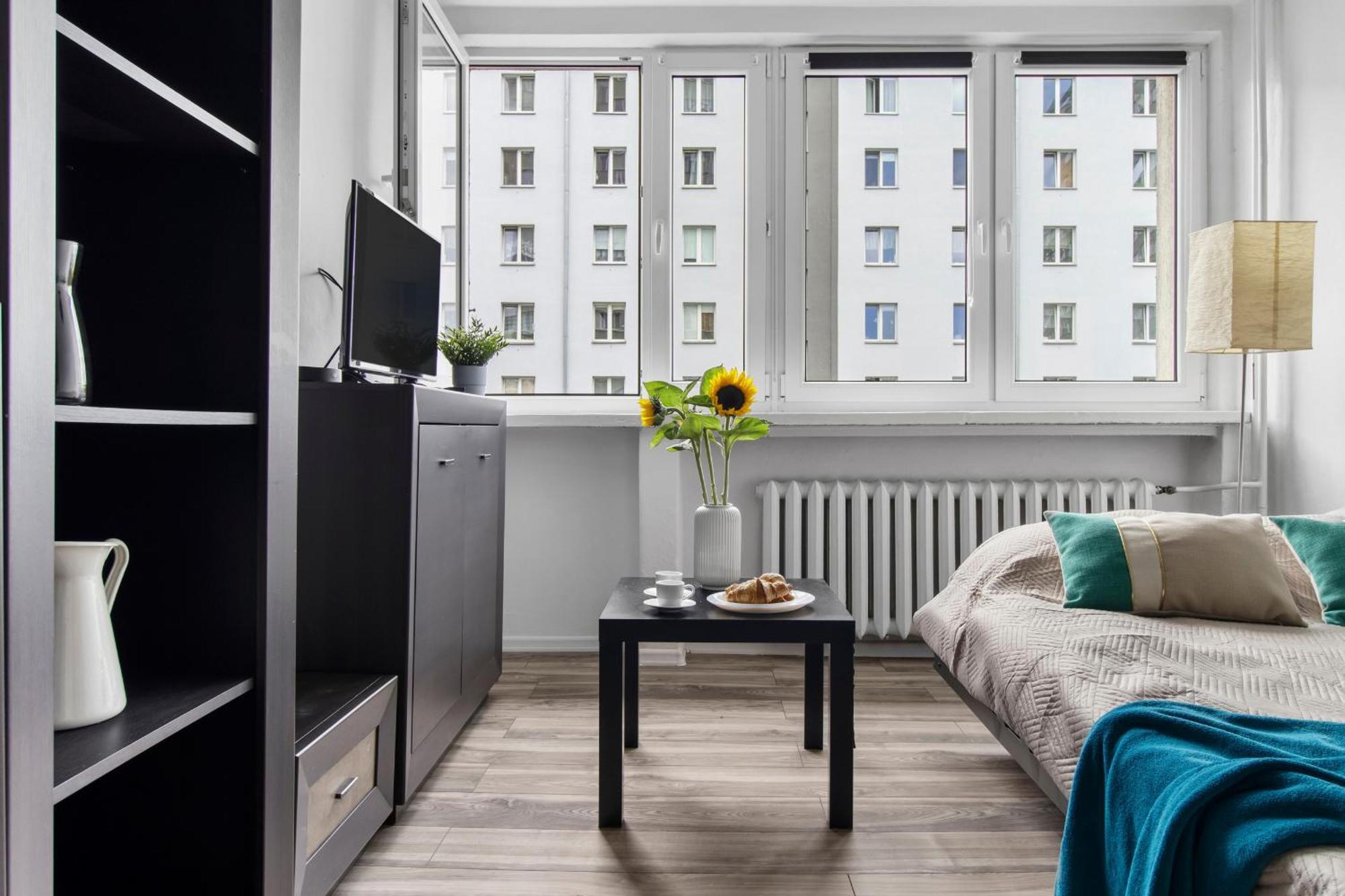 City Centre Studio By Esteum Host Warsaw