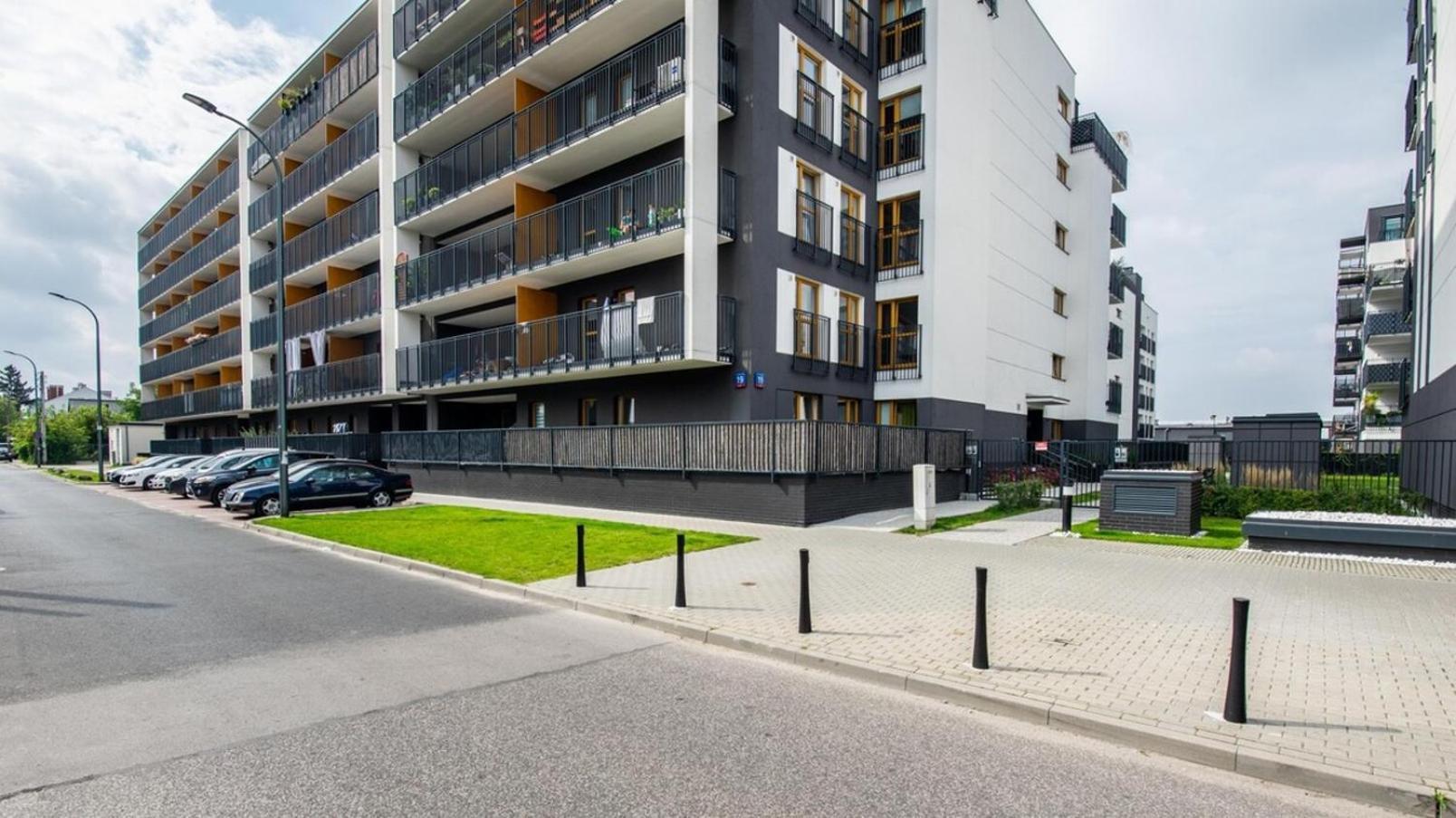 Apartment Wagonowa Premium Chopin Airport *