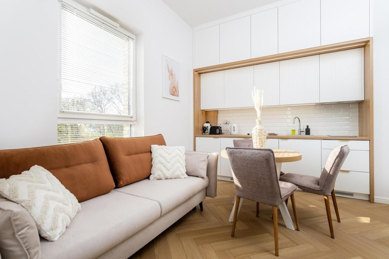 Wiktoryn 21 Citysphere Premium 2 * Warsaw
