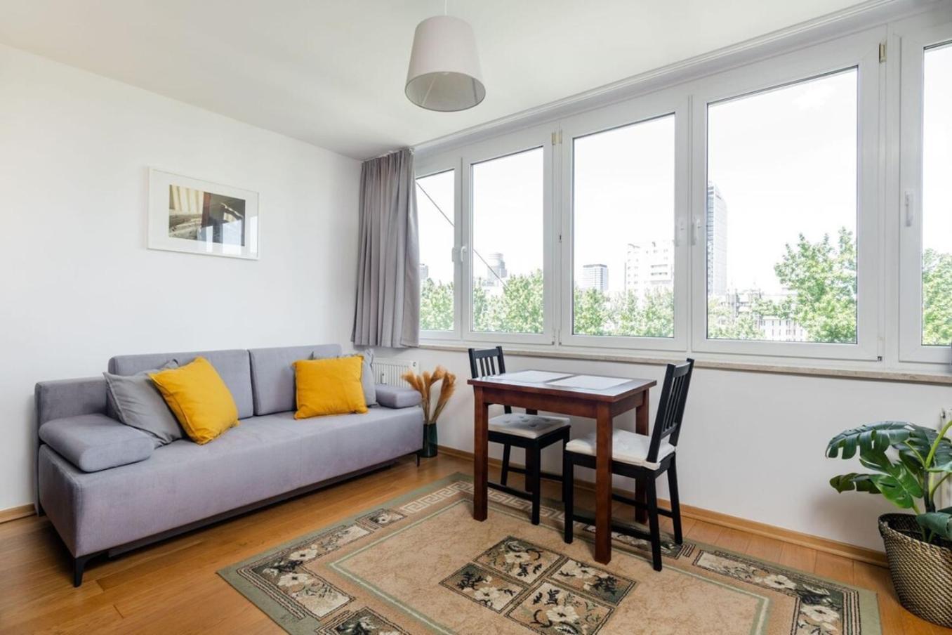 Golden Oasis Center Apartment Warsaw
