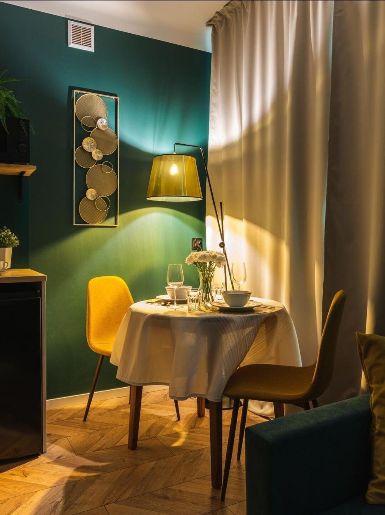 Walnut Delight A Stare Miasto *
