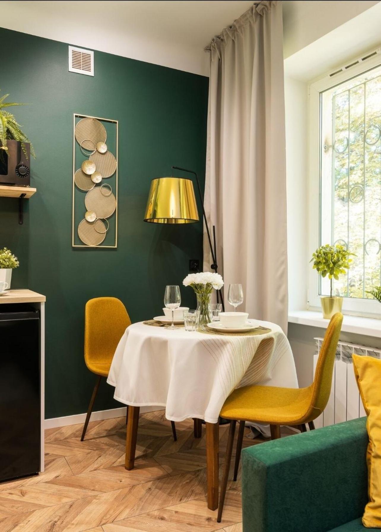 Apartment Walnut Delight A Stare Miasto Warschau