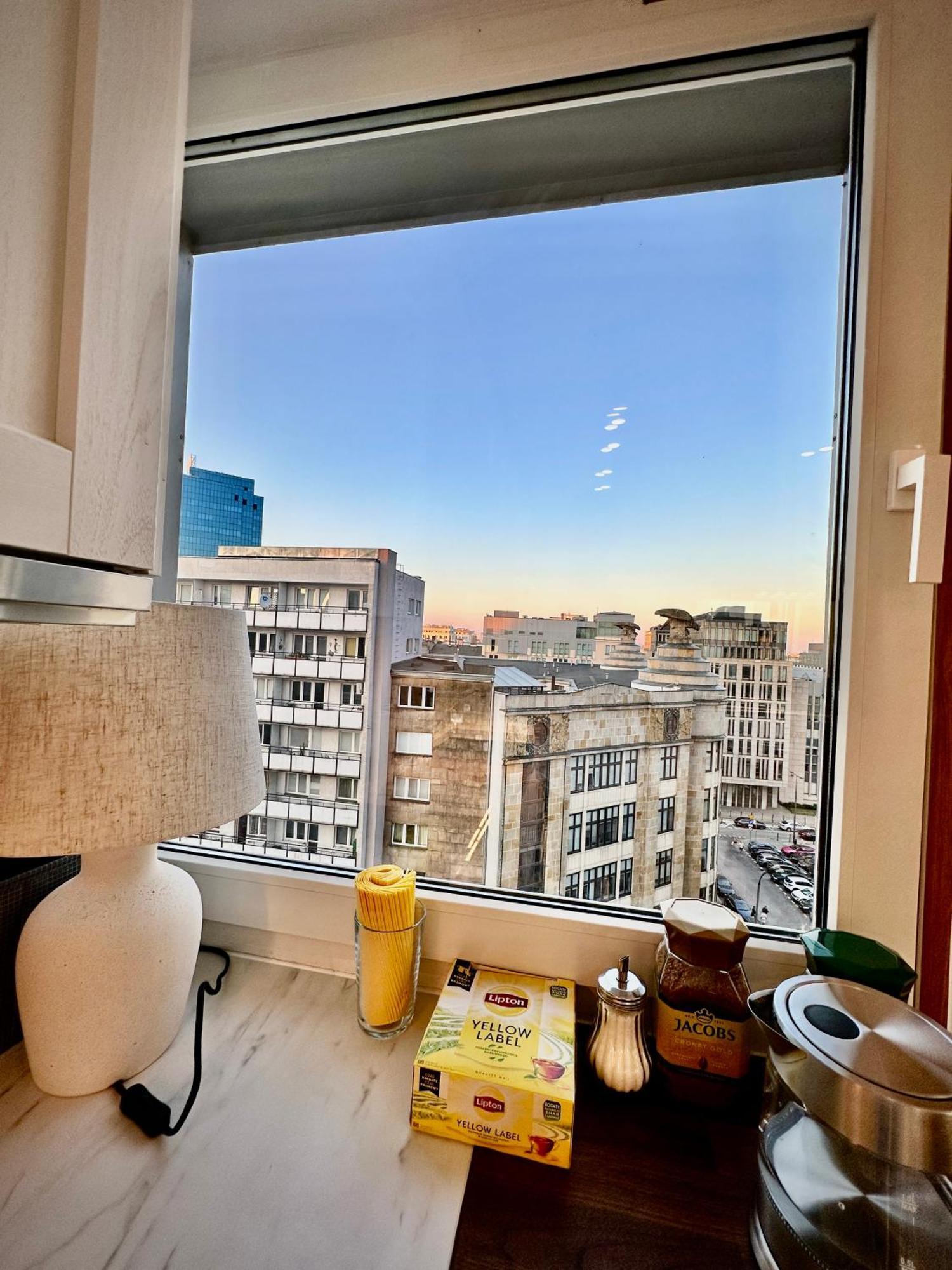 Apartment Silver Aircondition Wifi 1gbs 85'tv Netflix *
