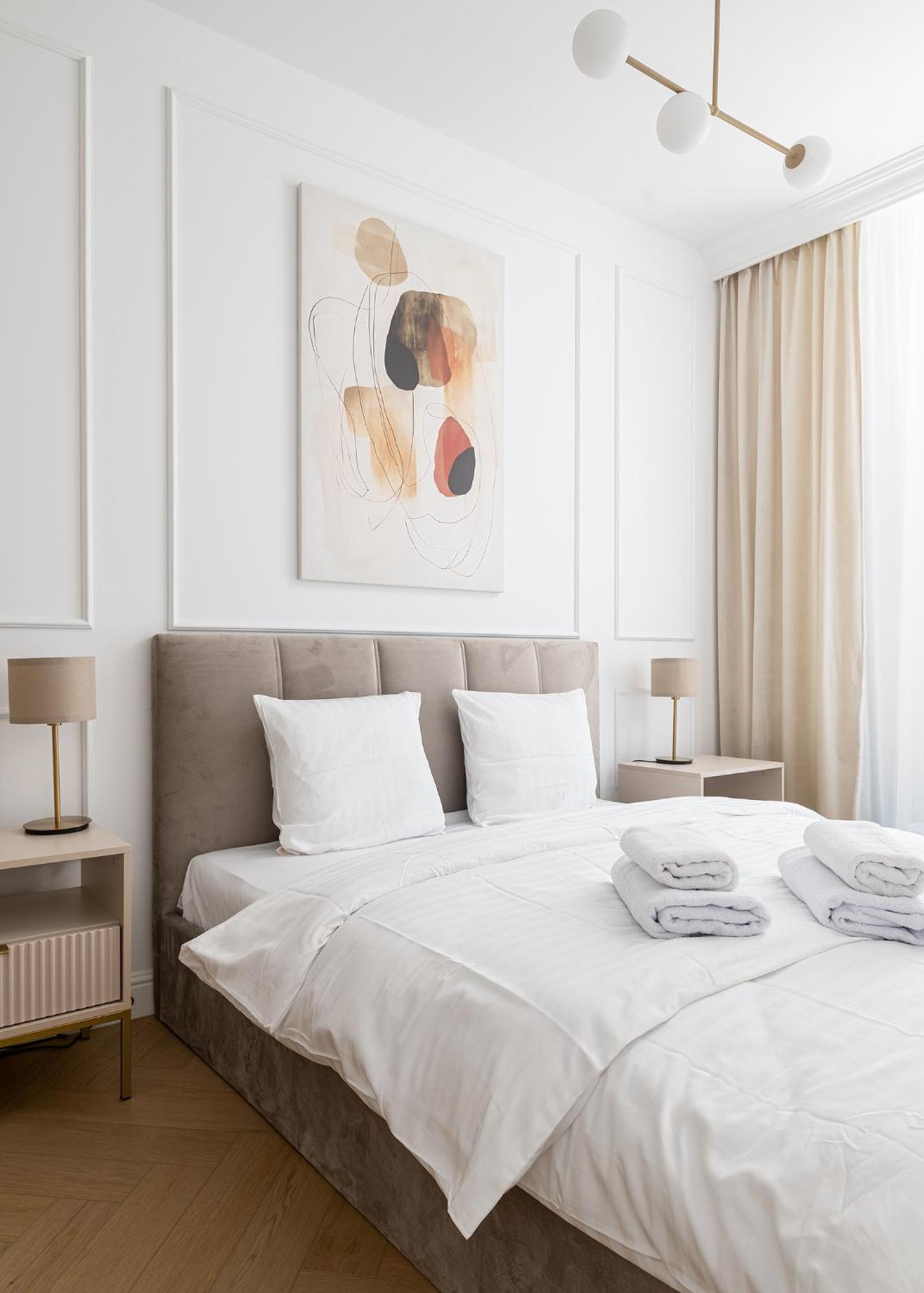 Rentplanet - Grzybowska Apartamento