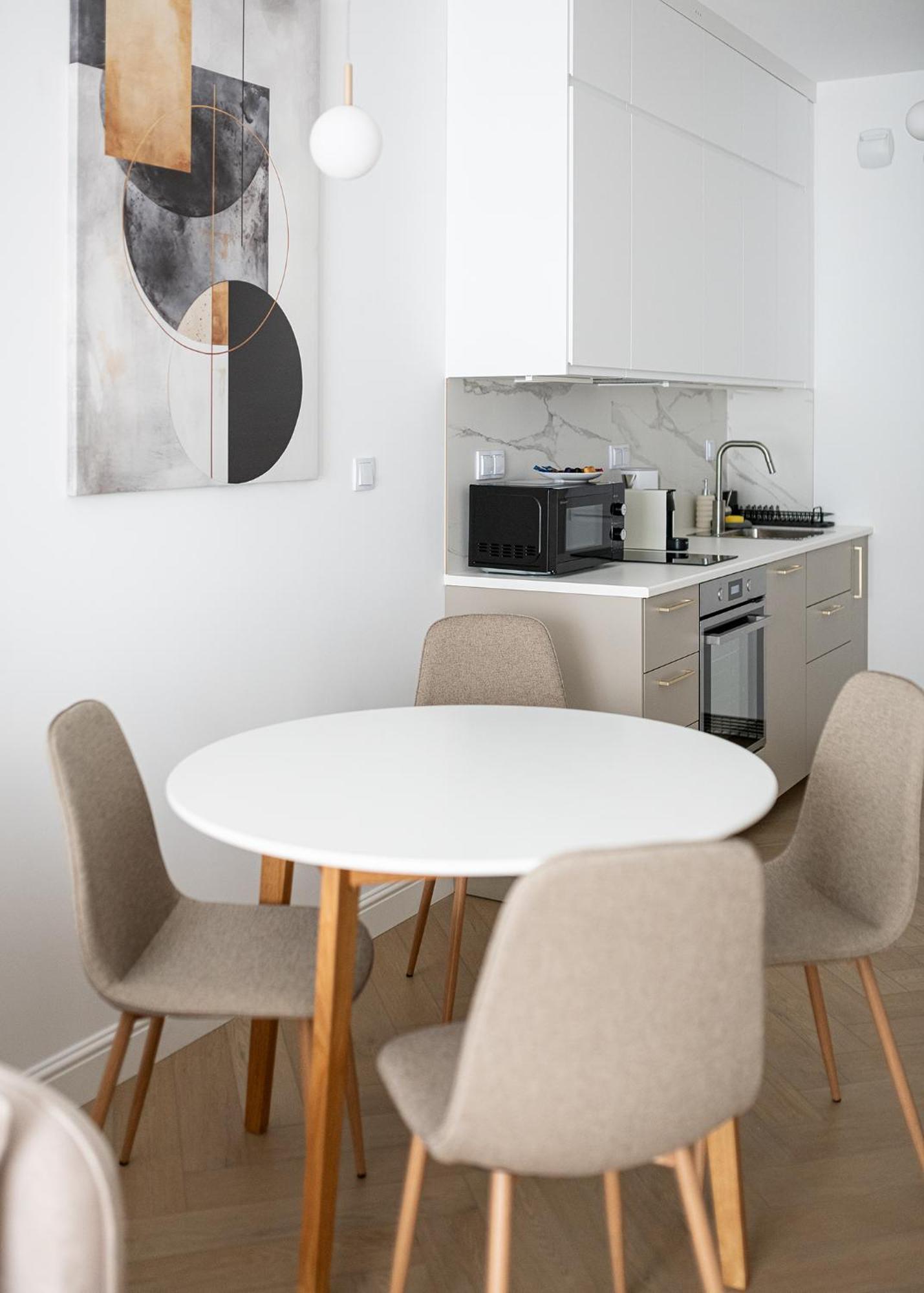 Apartment Rentplanet - Grzybowska Warschau