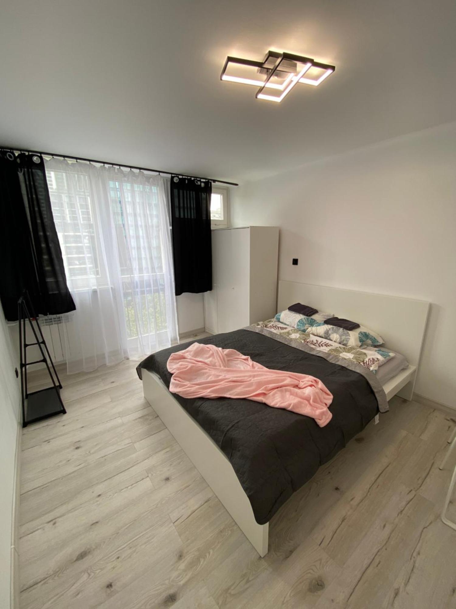 Căn hộ 3 Sypialnie Grzybowska Ohmyhome