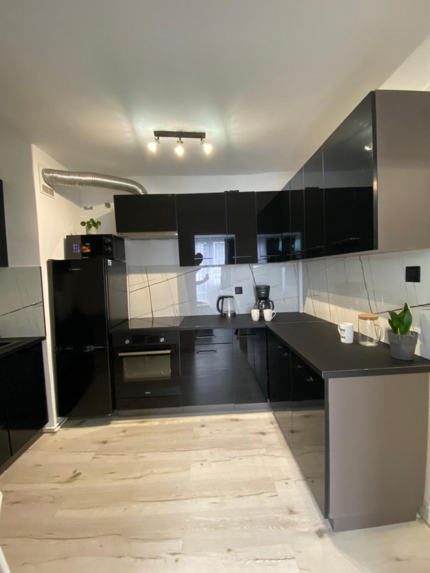 Căn hộ 3 Sypialnie Grzybowska Ohmyhome Warsaw