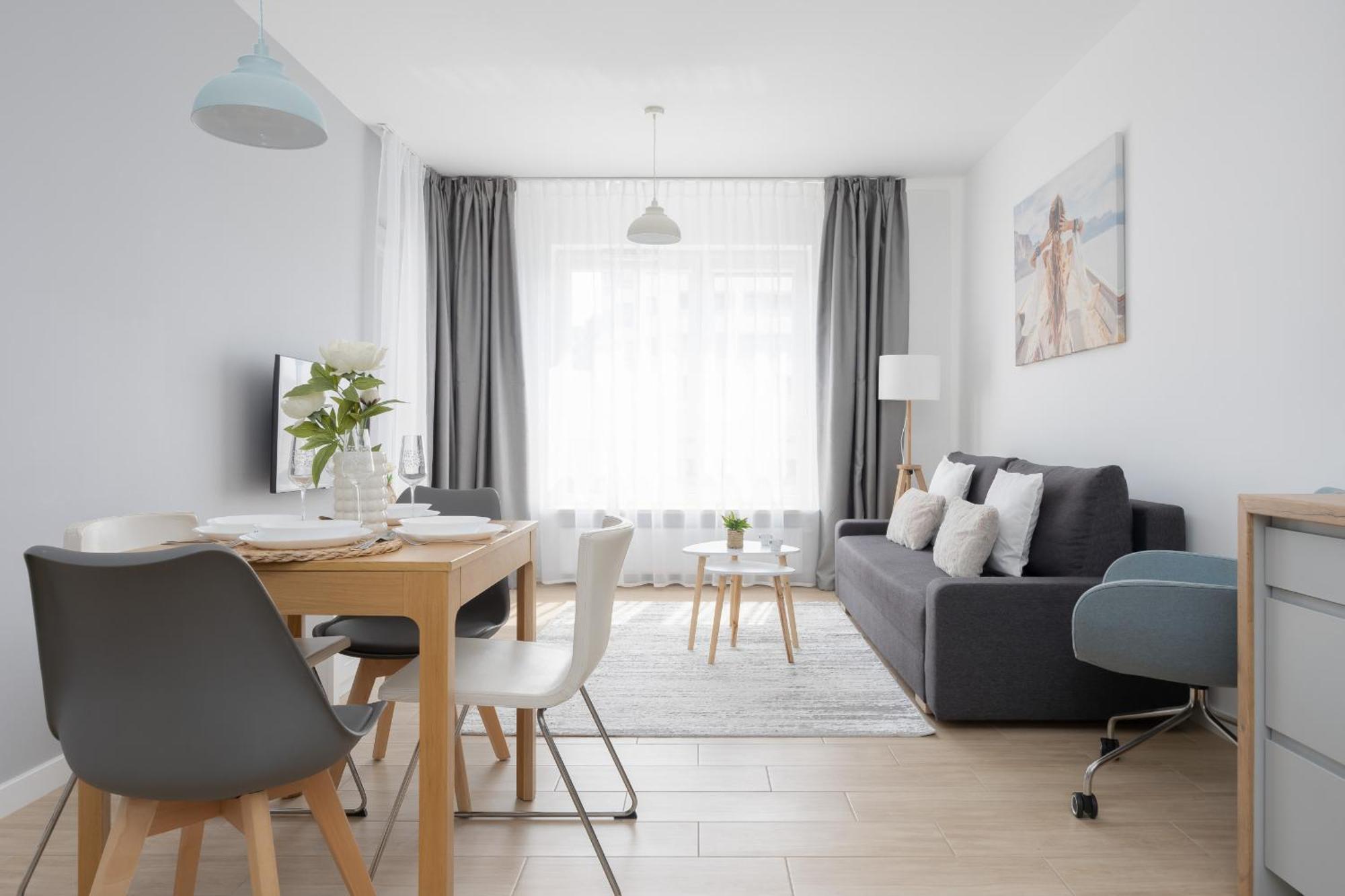 Apartament Metro Targowek One Bedroom For 4 With Furnished Balcony By Renters *