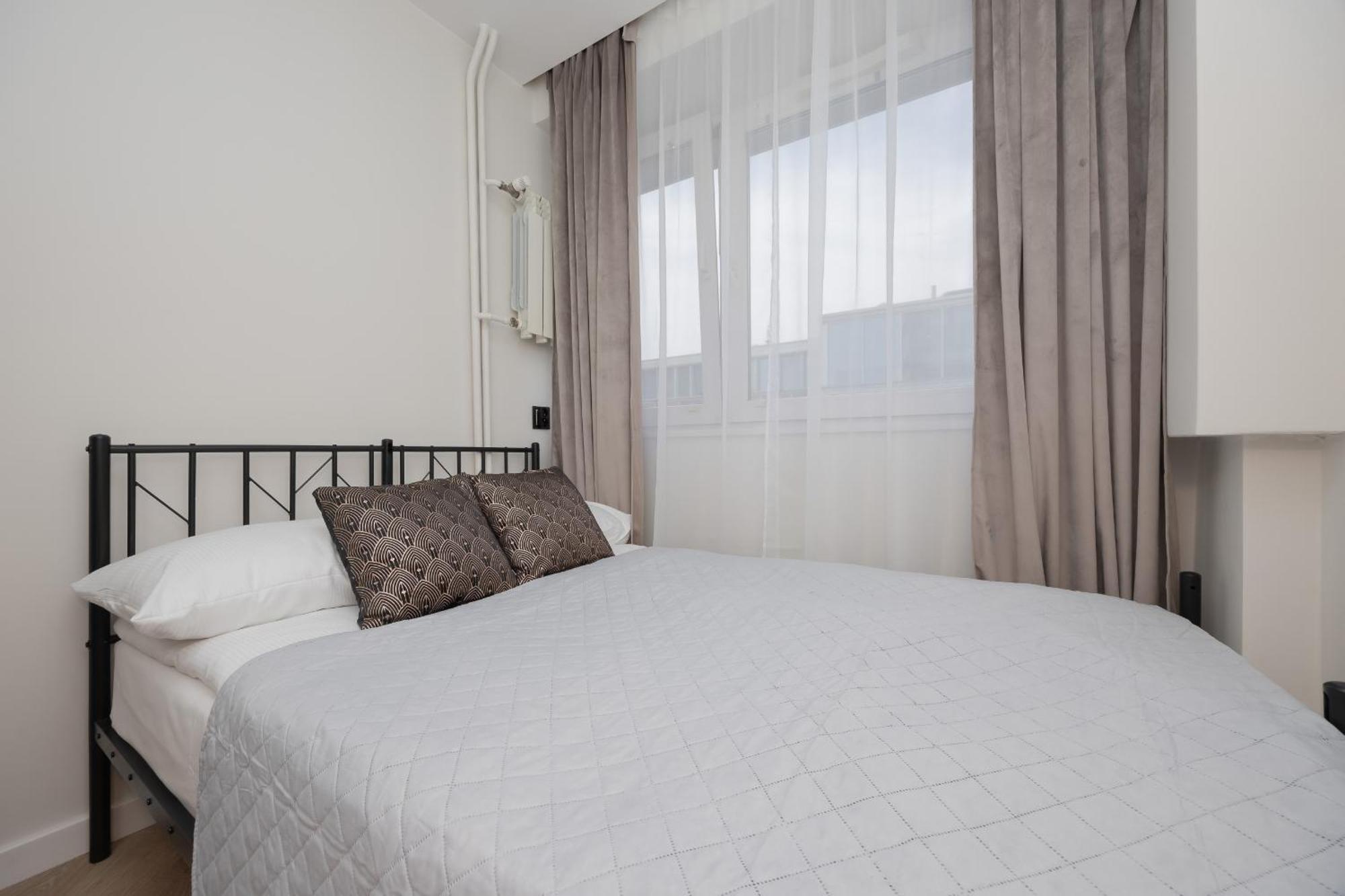 Apartment Cozy In The Centre Of By Rent Like