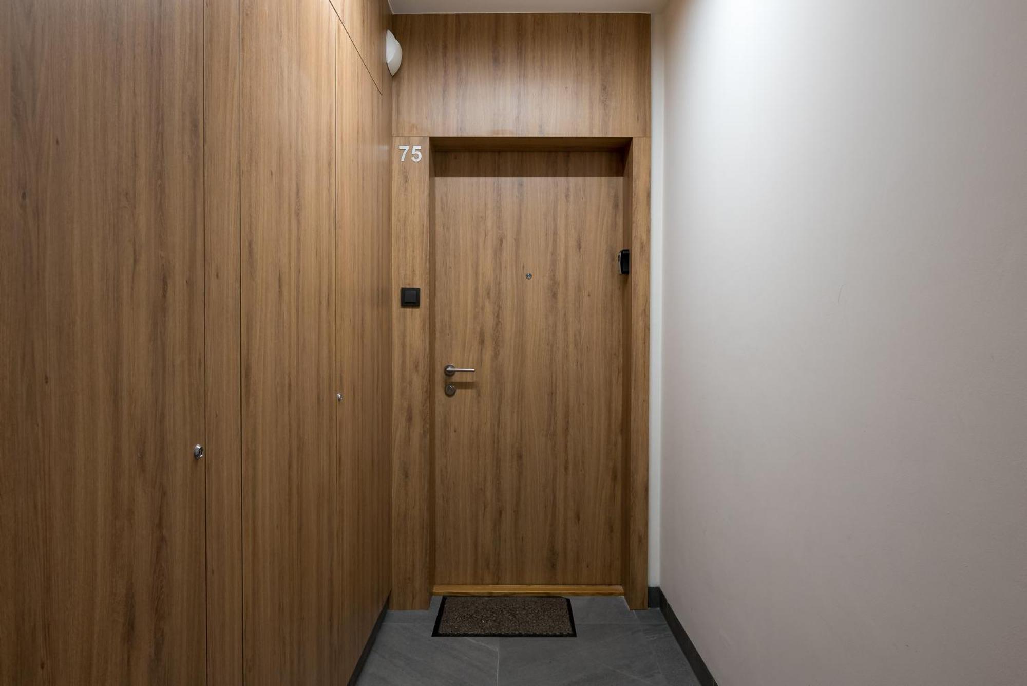 Wola Pleasant Apartamento *
